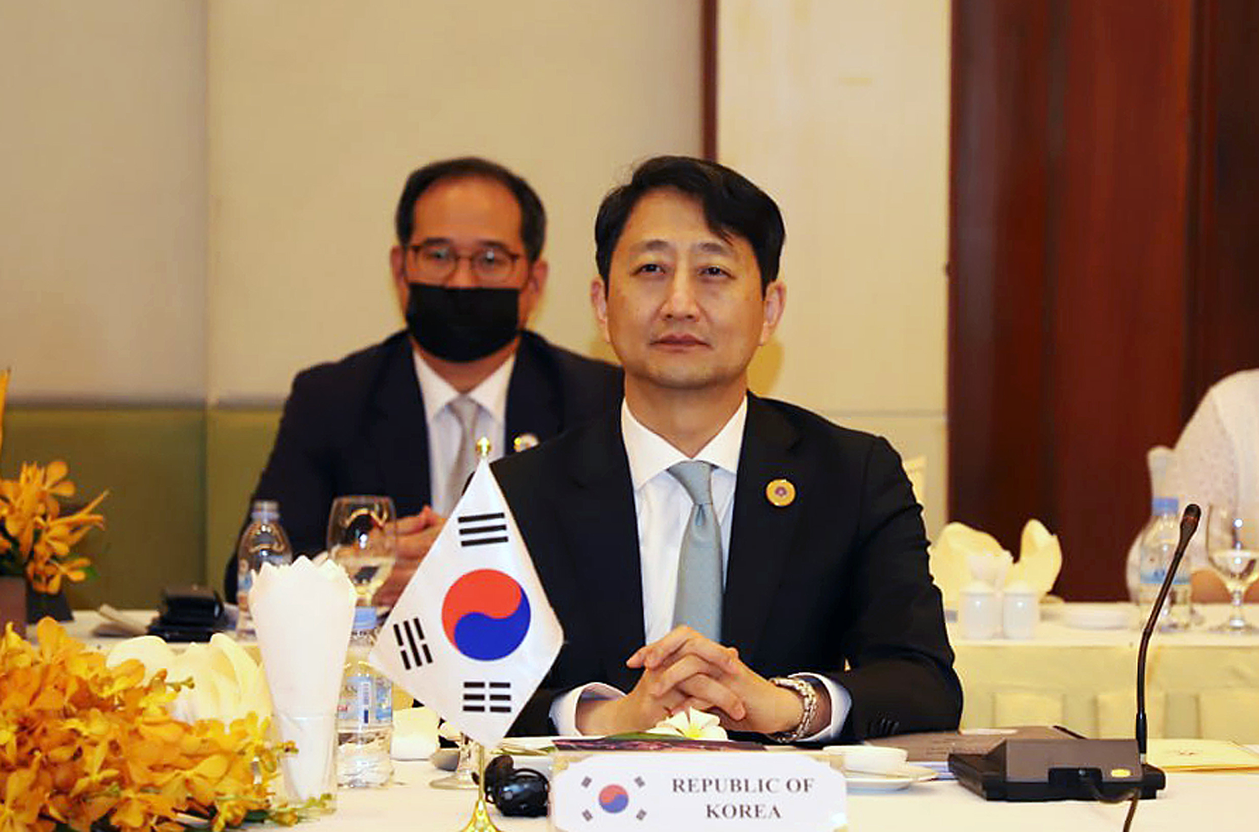제10차 동아시아정상회의(EAS) 경제장관회의 2