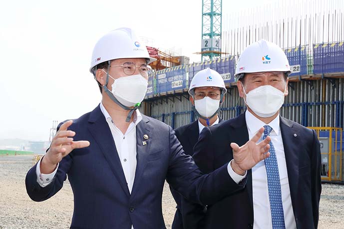 울산 북항 동북아 에너지허브 건설현장 방문 1