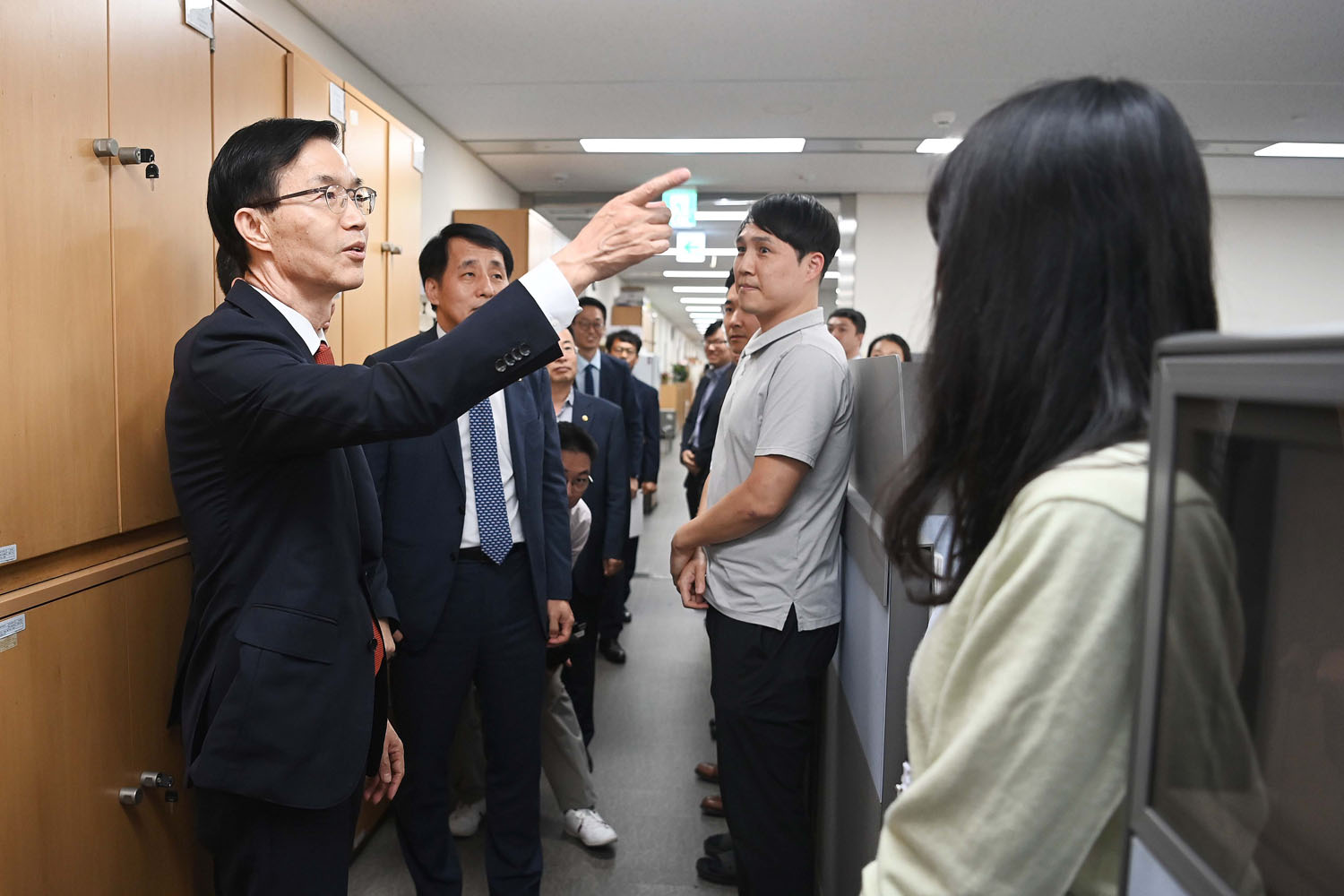 방문규 산업통상자원부 장관 사무실 순회 5
