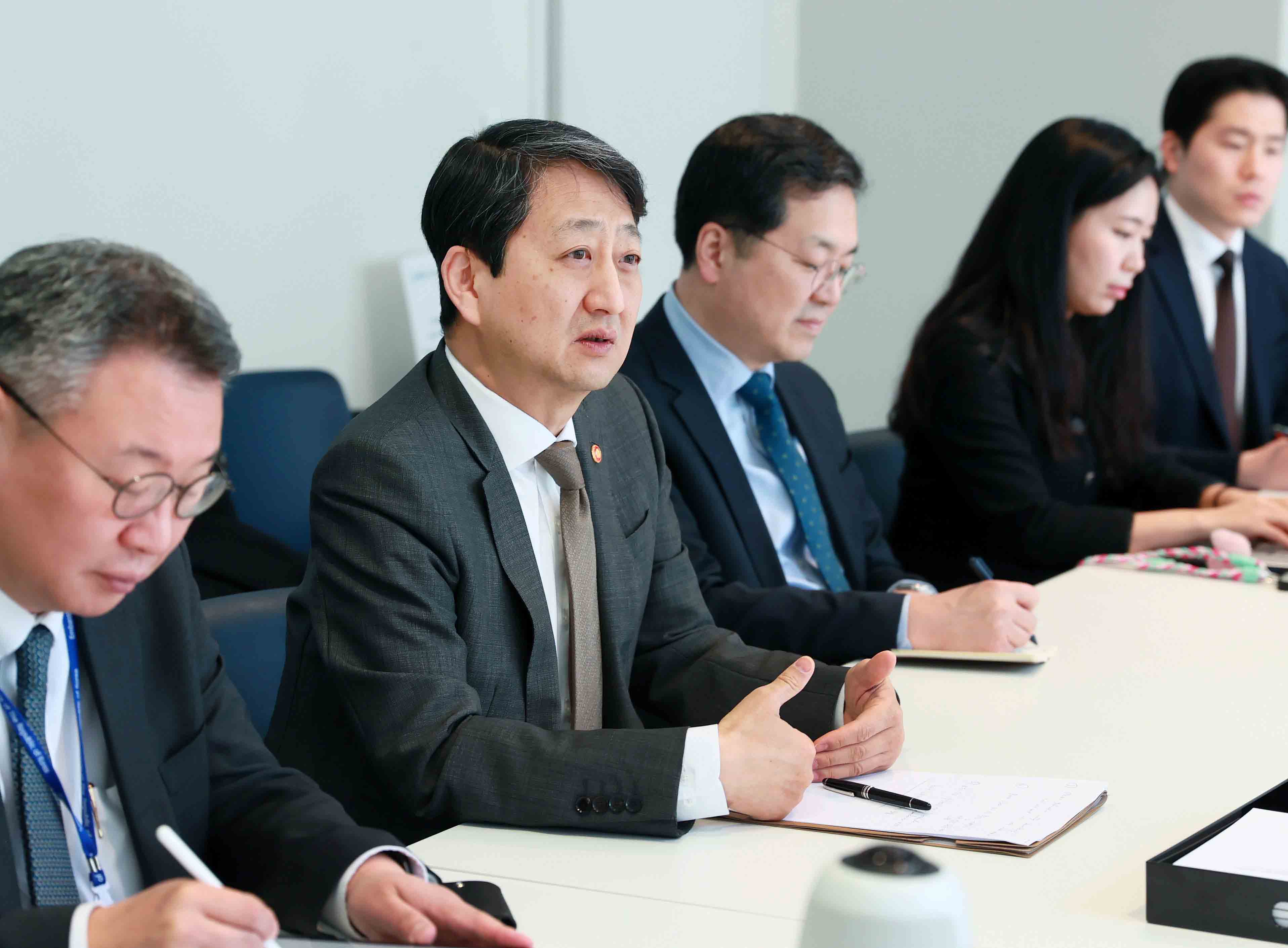 피터슨 국제경제연구소(PIIE) 소장 면담 3
