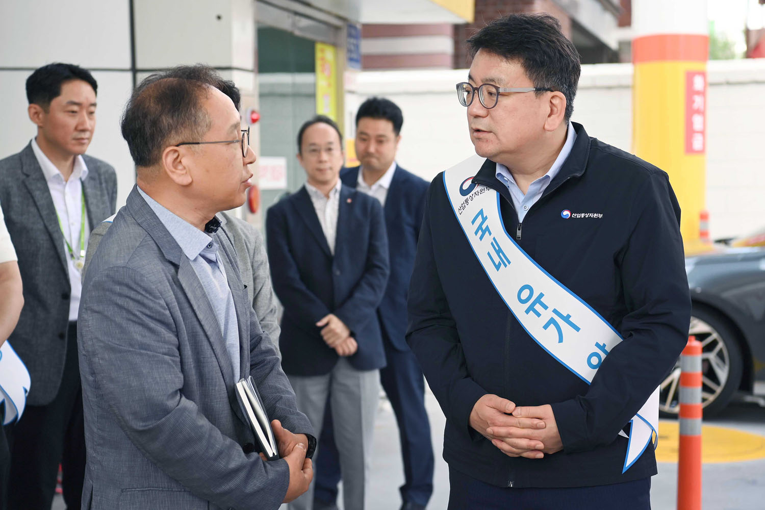 유류세 일부 환원 시행일 맞춰 알뜰주유소 현장방문 2