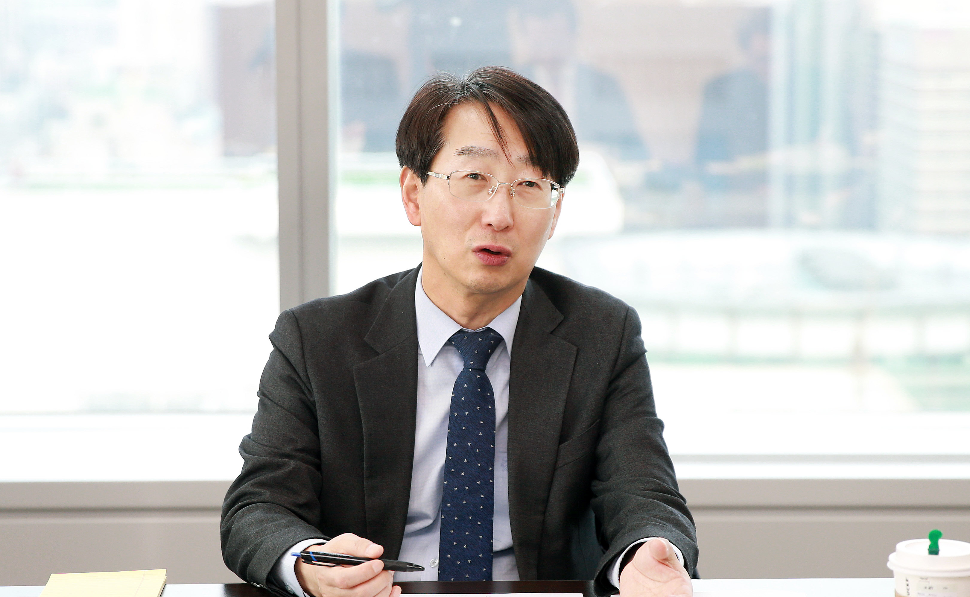 산업부 혁신자문단 위촉식 및 자문회의 개최 3