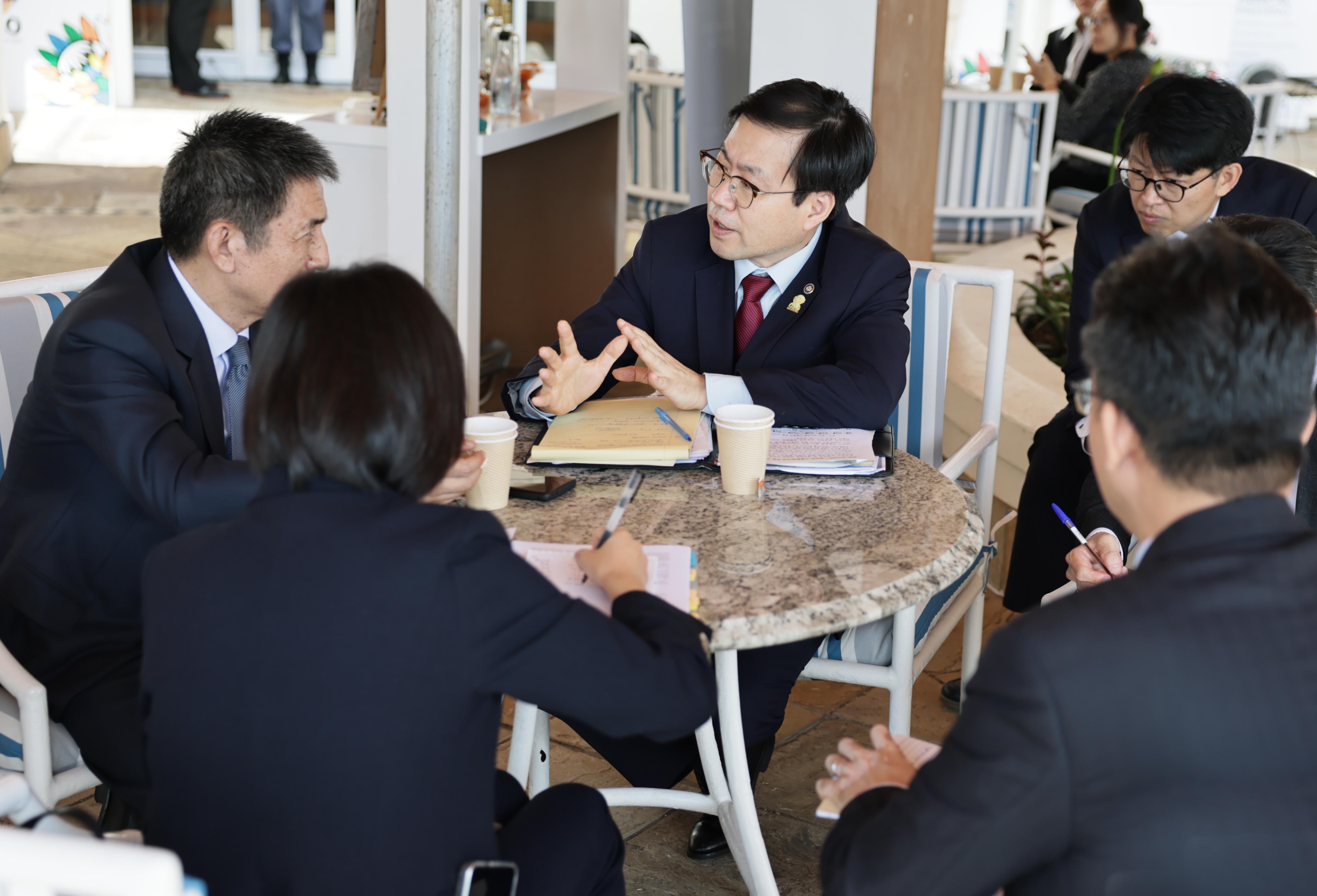 중국 상무부 국제무역협상 대표(장관급) 면담 2