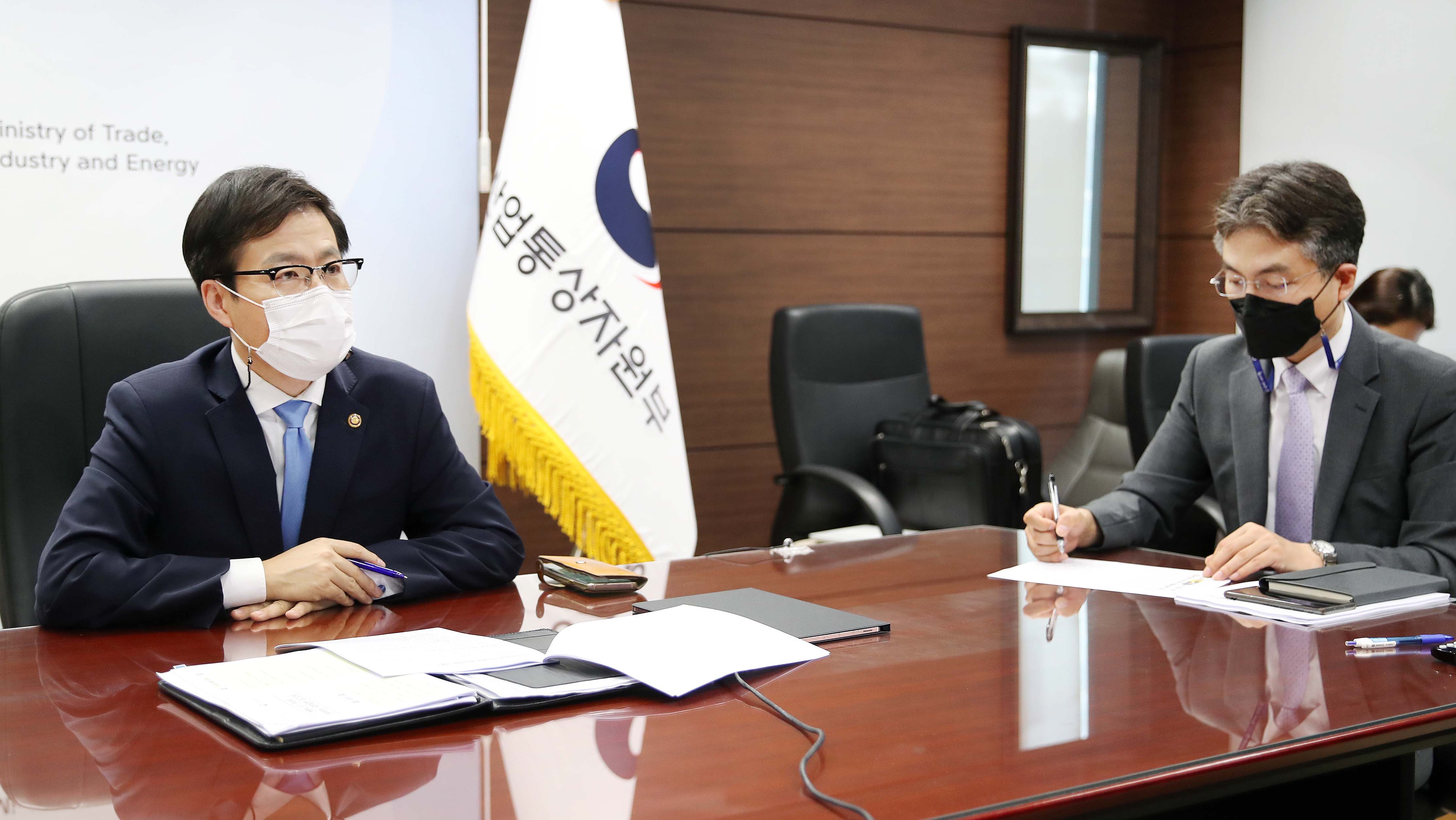 메타버스를 활용한 디지털 기업 간담회 4
