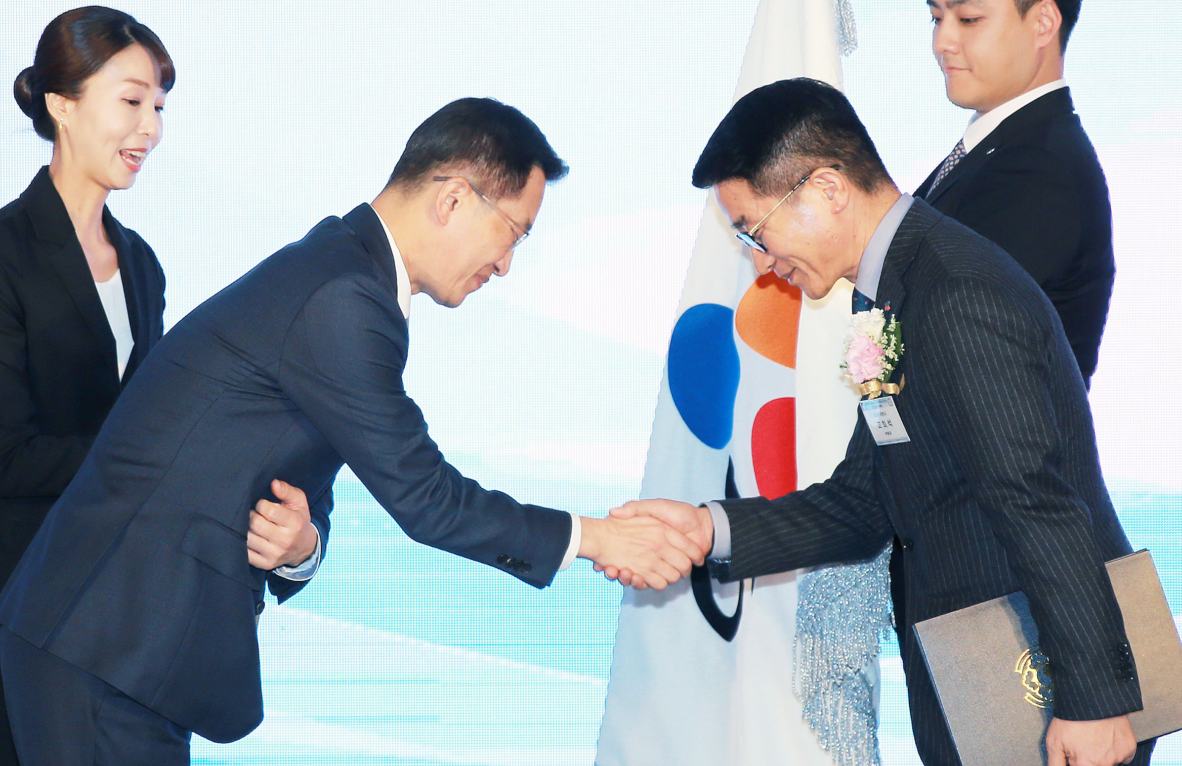 제6회 대한민국 사랑받는 기업 정부포상 시상식 3