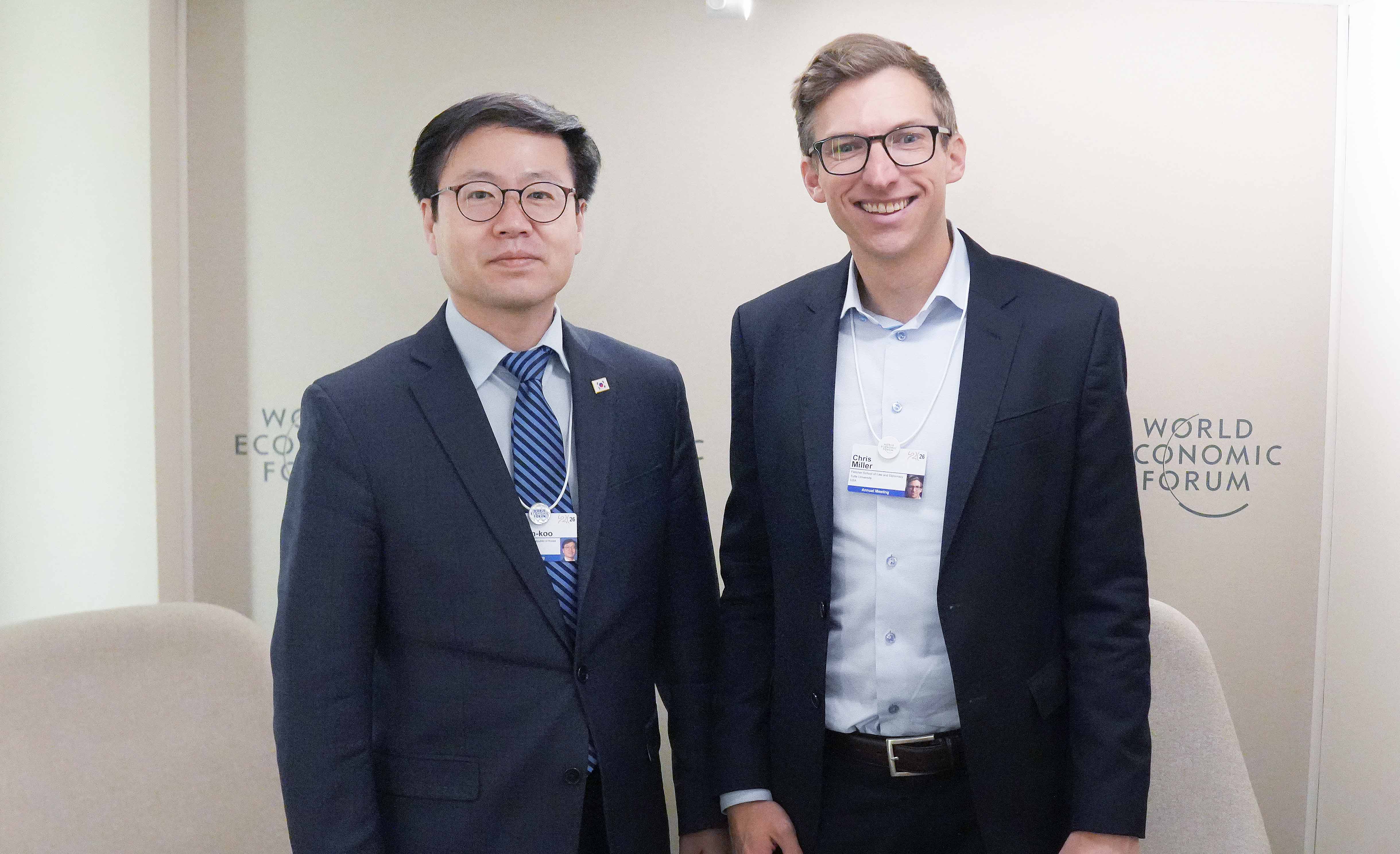 크리스 밀러 플레처 스쿨 교수 면담 1
