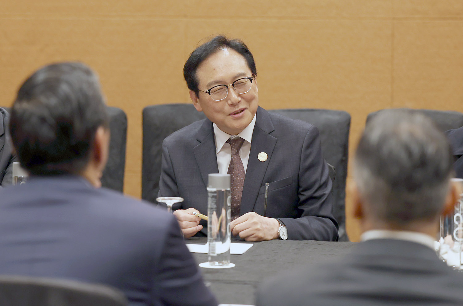 KKR CEO 면담 2