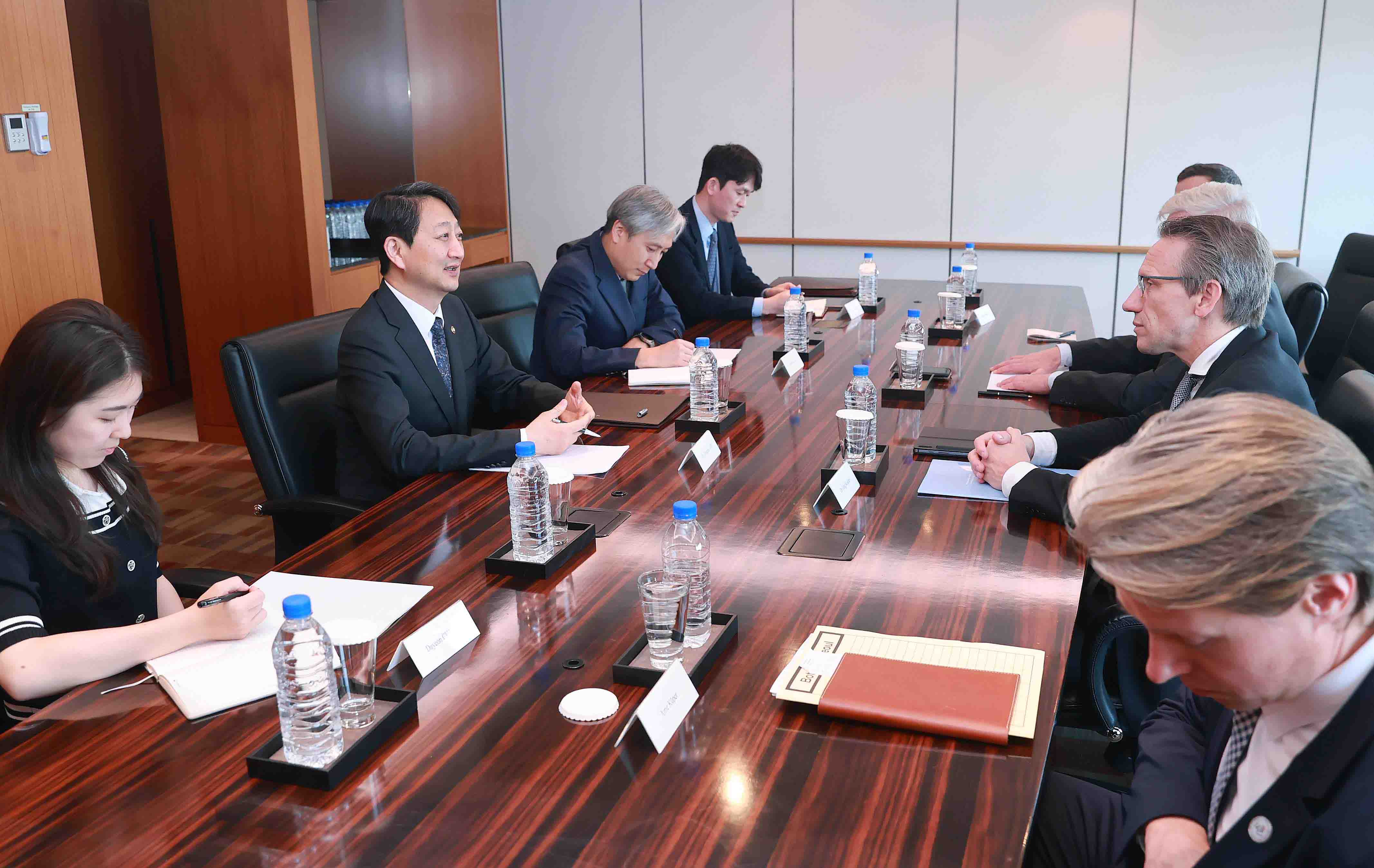 독일 경제담당 사무차관 면담 4