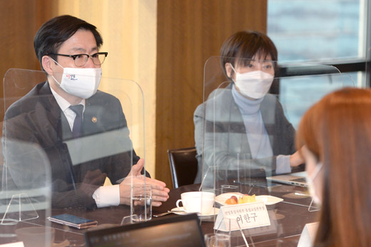 영.미.일 외신기자단 간담회 1