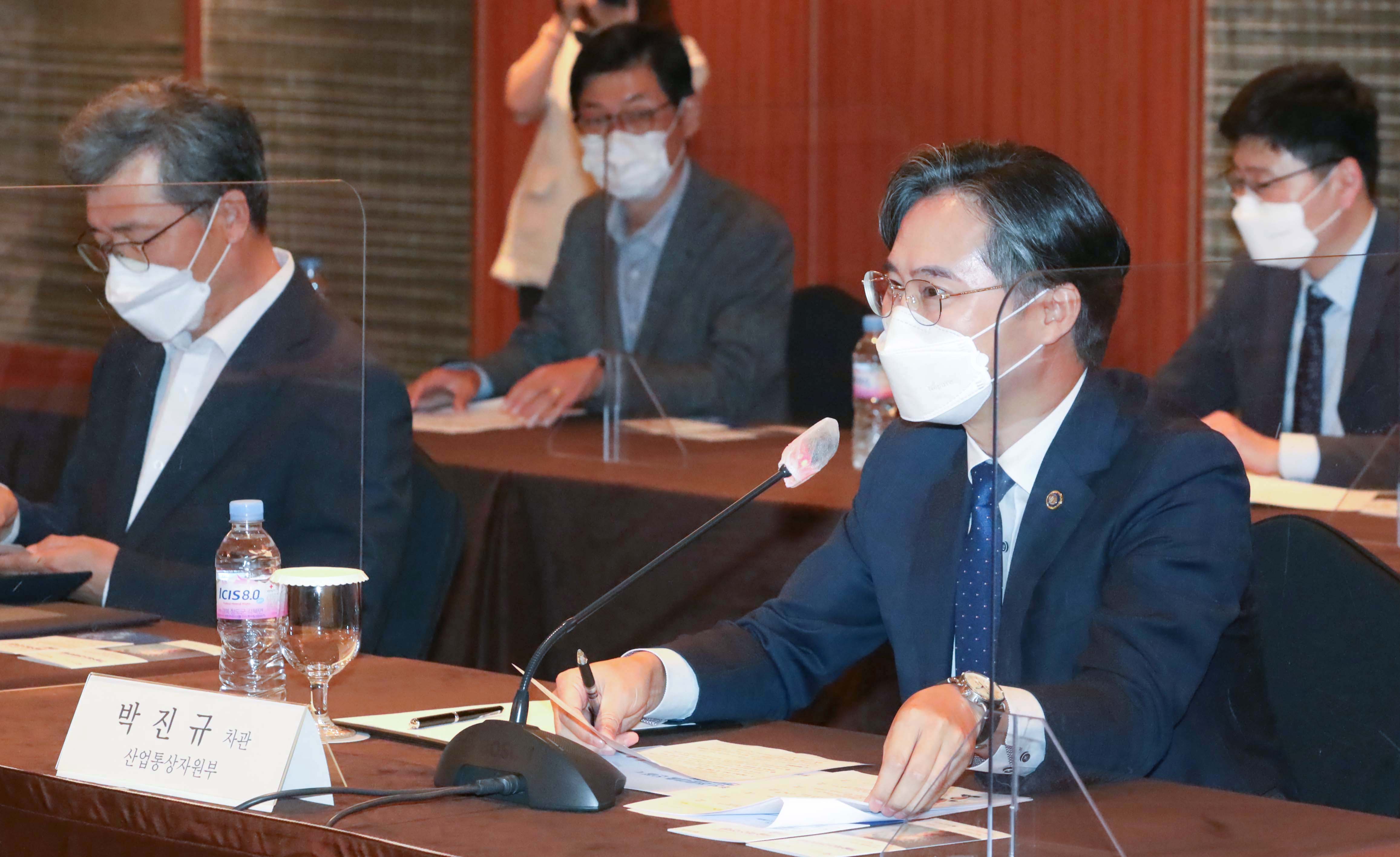 기술혁신 전문대출 및 제2호 기술혁신펀드 출범 업무협약식 3