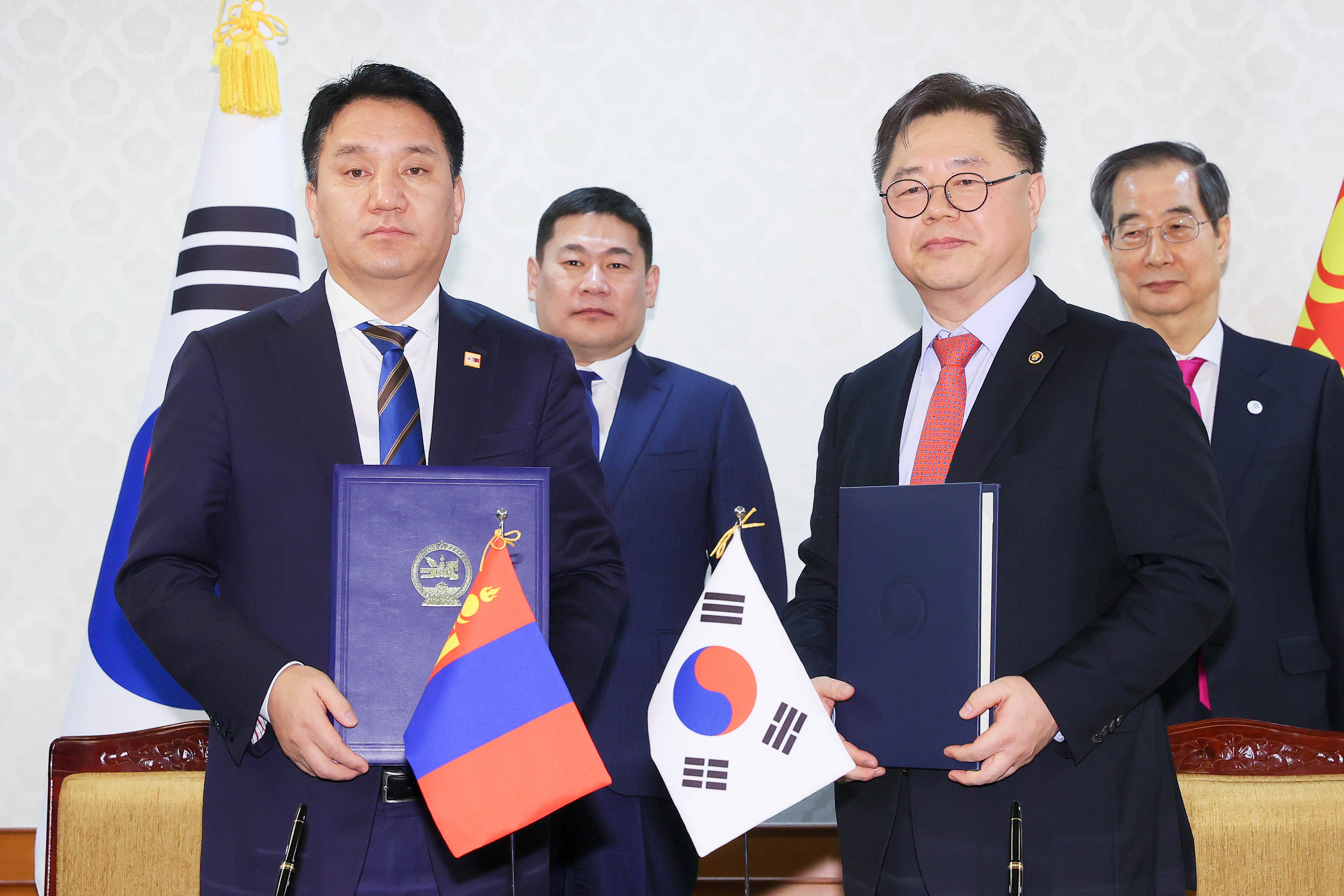 산업부-몽골 광업중공업부 간 희소금속 공급망 협력을 위한 양해각서 체결 1