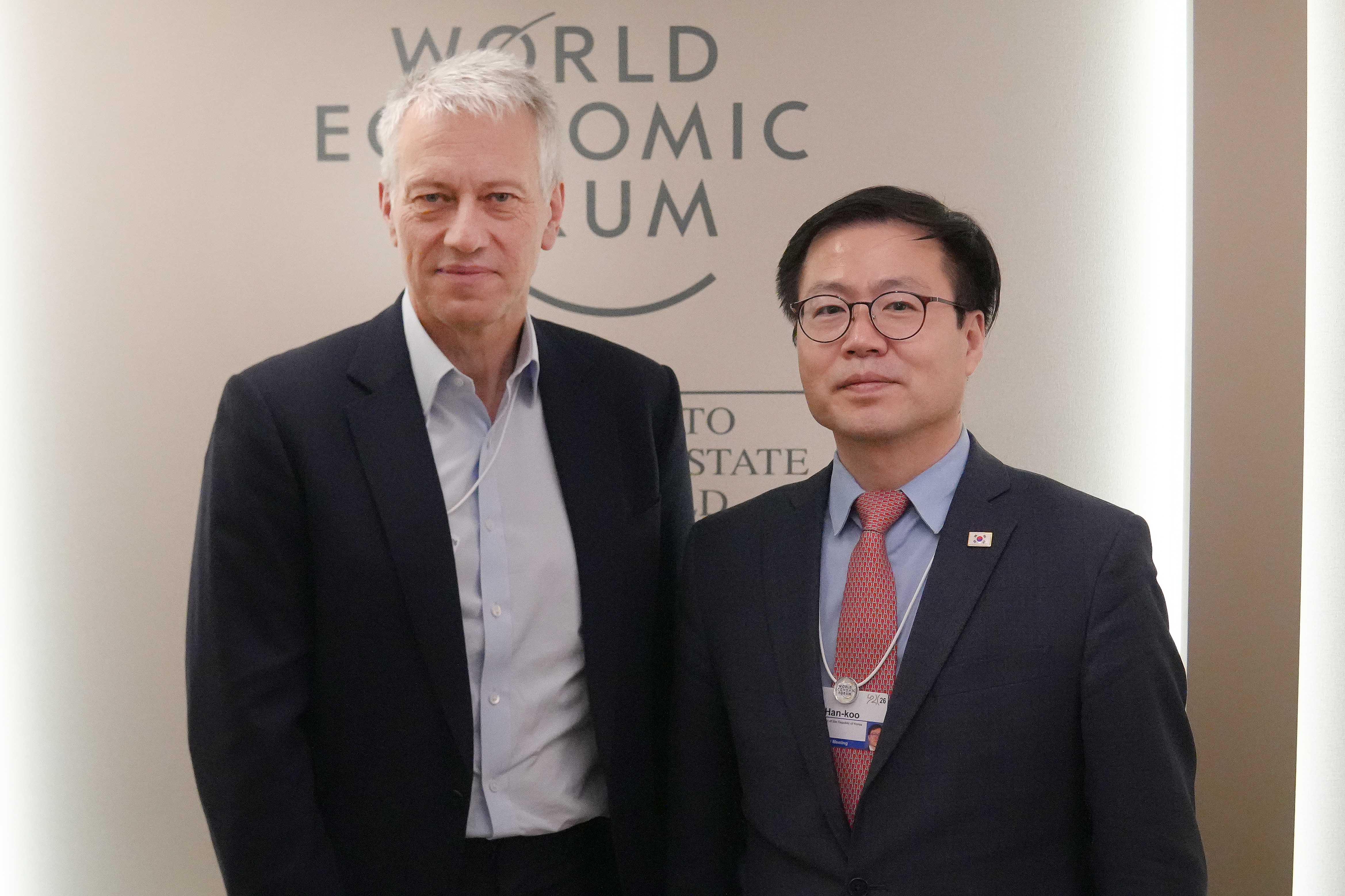 코카콜라社 CEO 면담 1