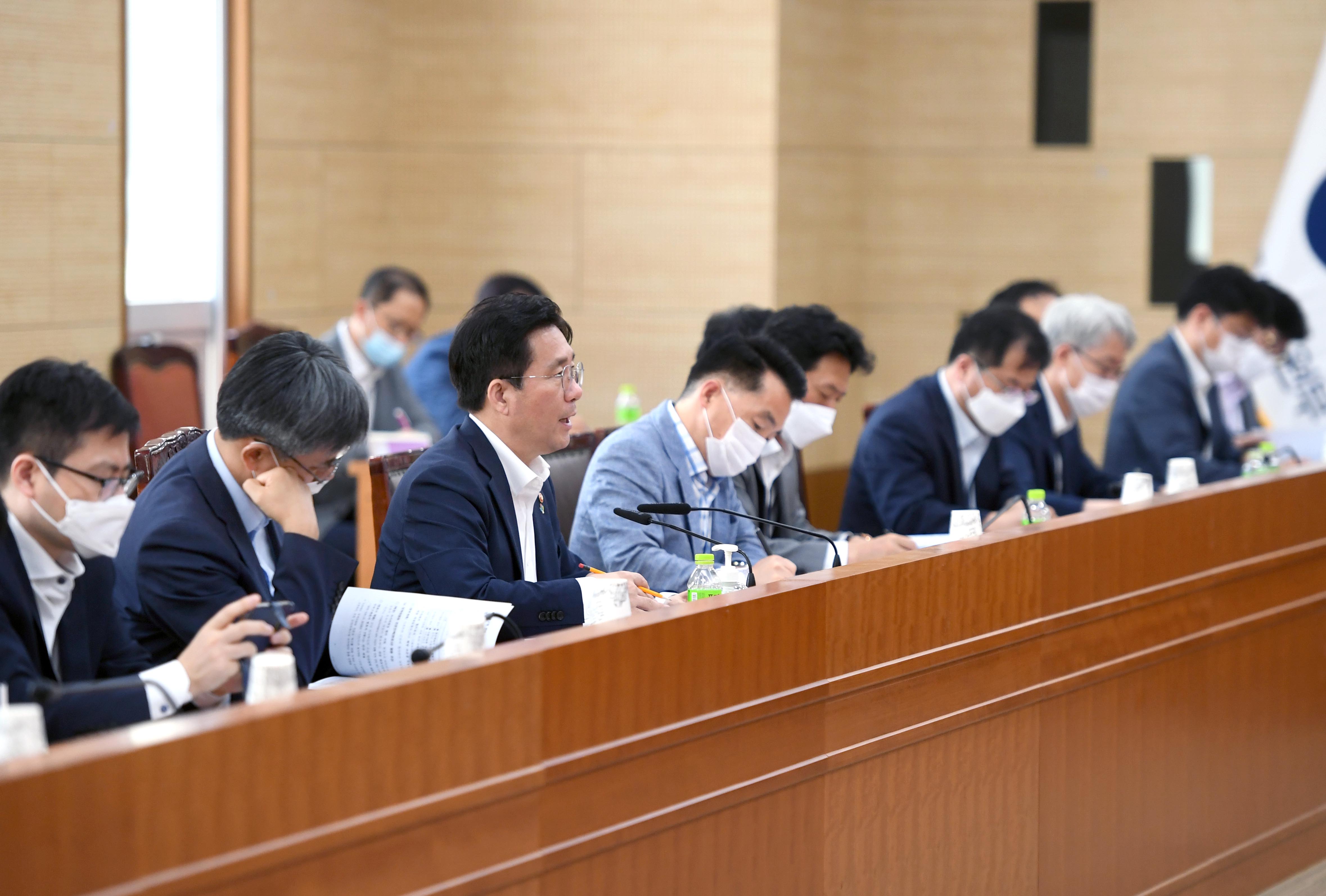 제2차 산업통상자원부 확대간부회의 개최 2