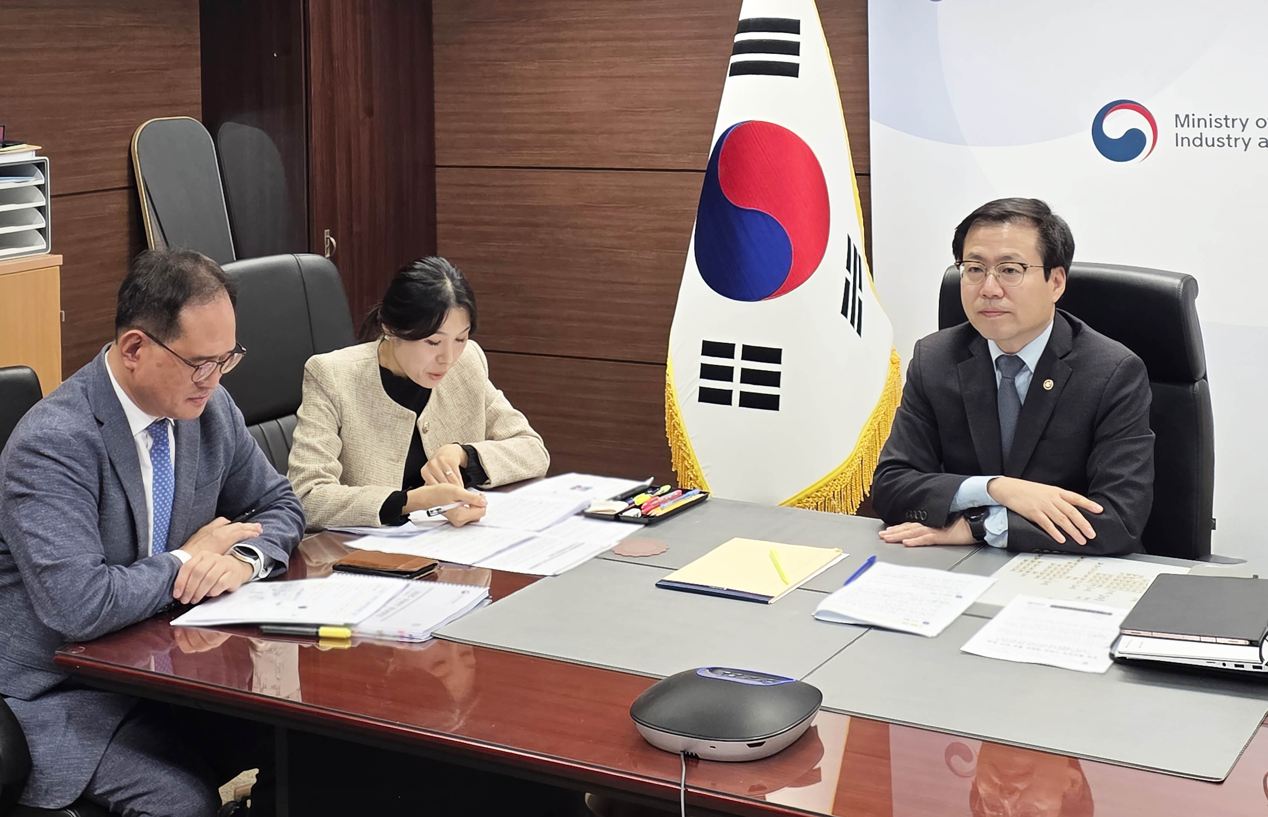 중국 상무부 국제무역협상대표(장관급) 면담 1