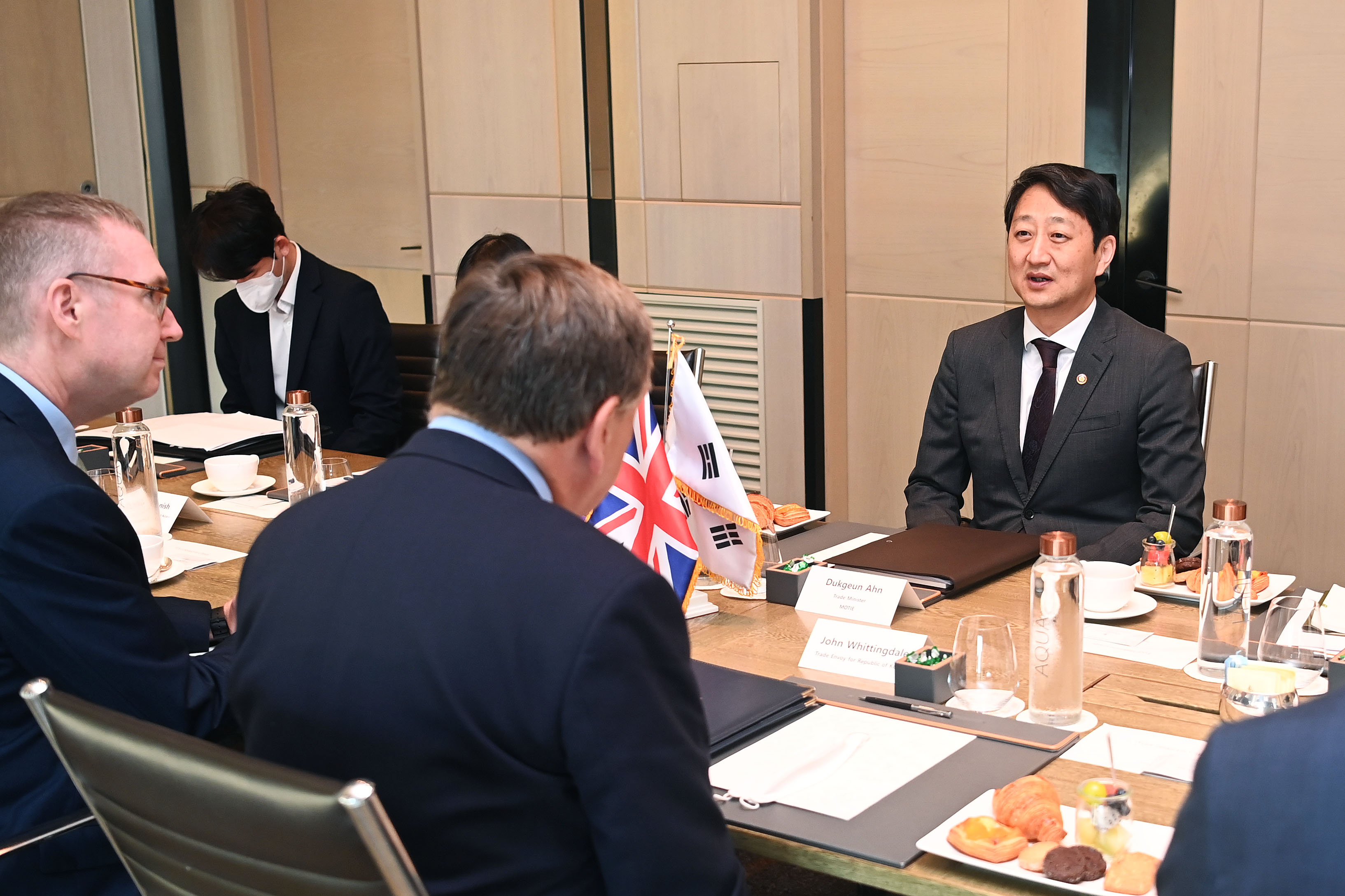 영국 무역특사 면담 5