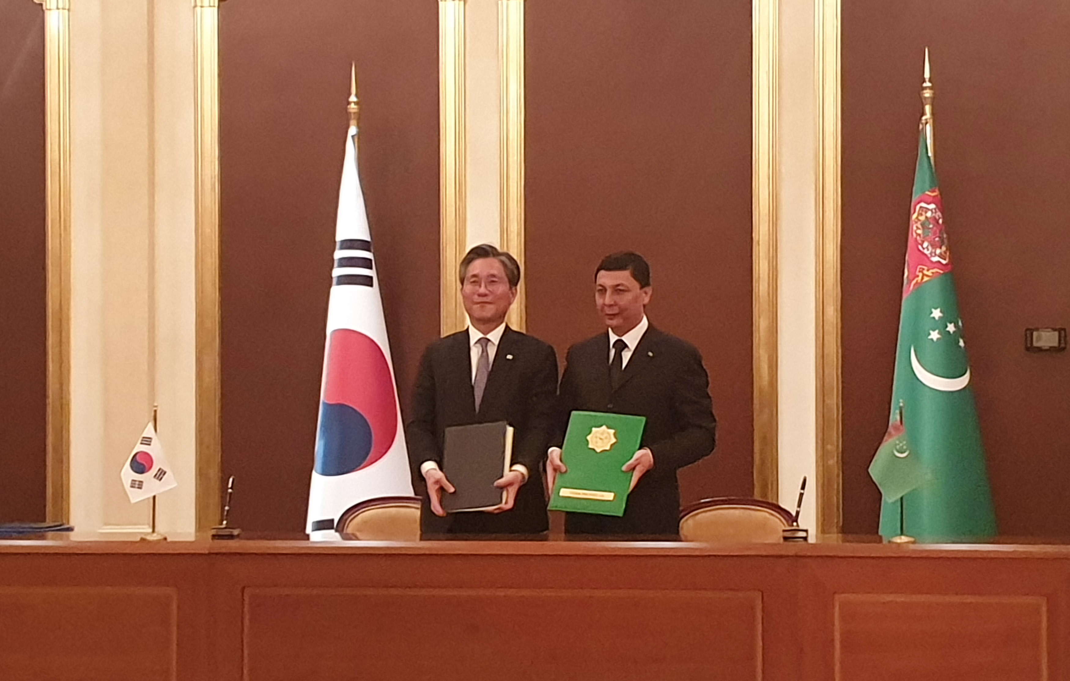 한-투르크메니스탄 양해각서 체결식 4