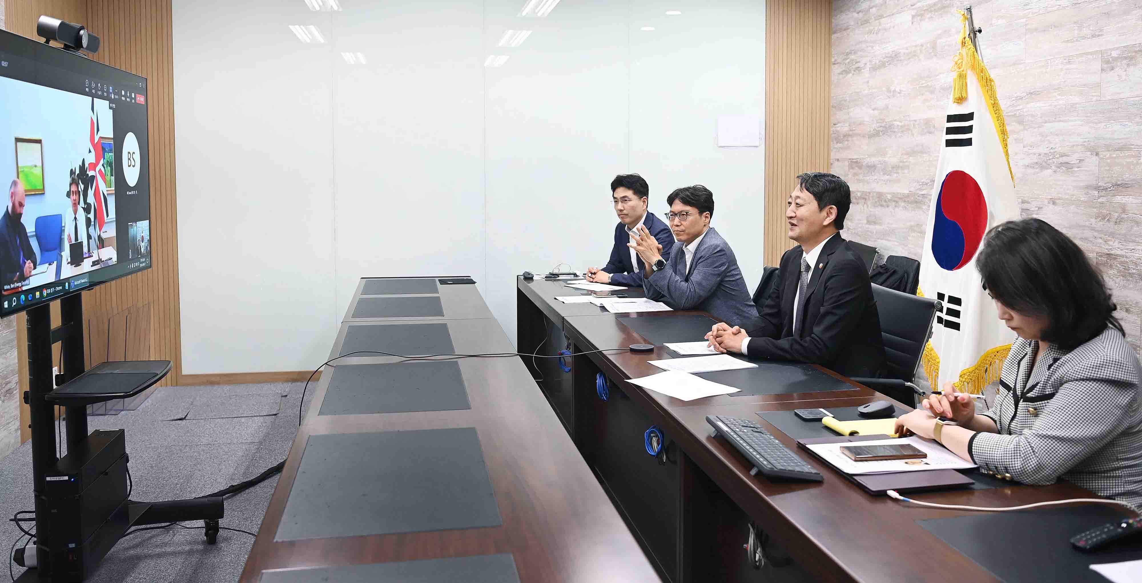 영국 에너지안보·탄소중립부 장관 면담 1