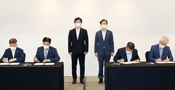 방위산업분야 로봇확산을 위한 업무협약 체결식 1