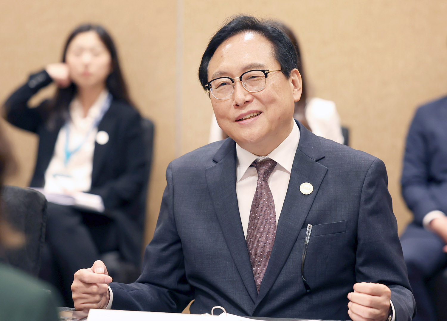 지나 러몬도 미국 상무부 장관 면담 5