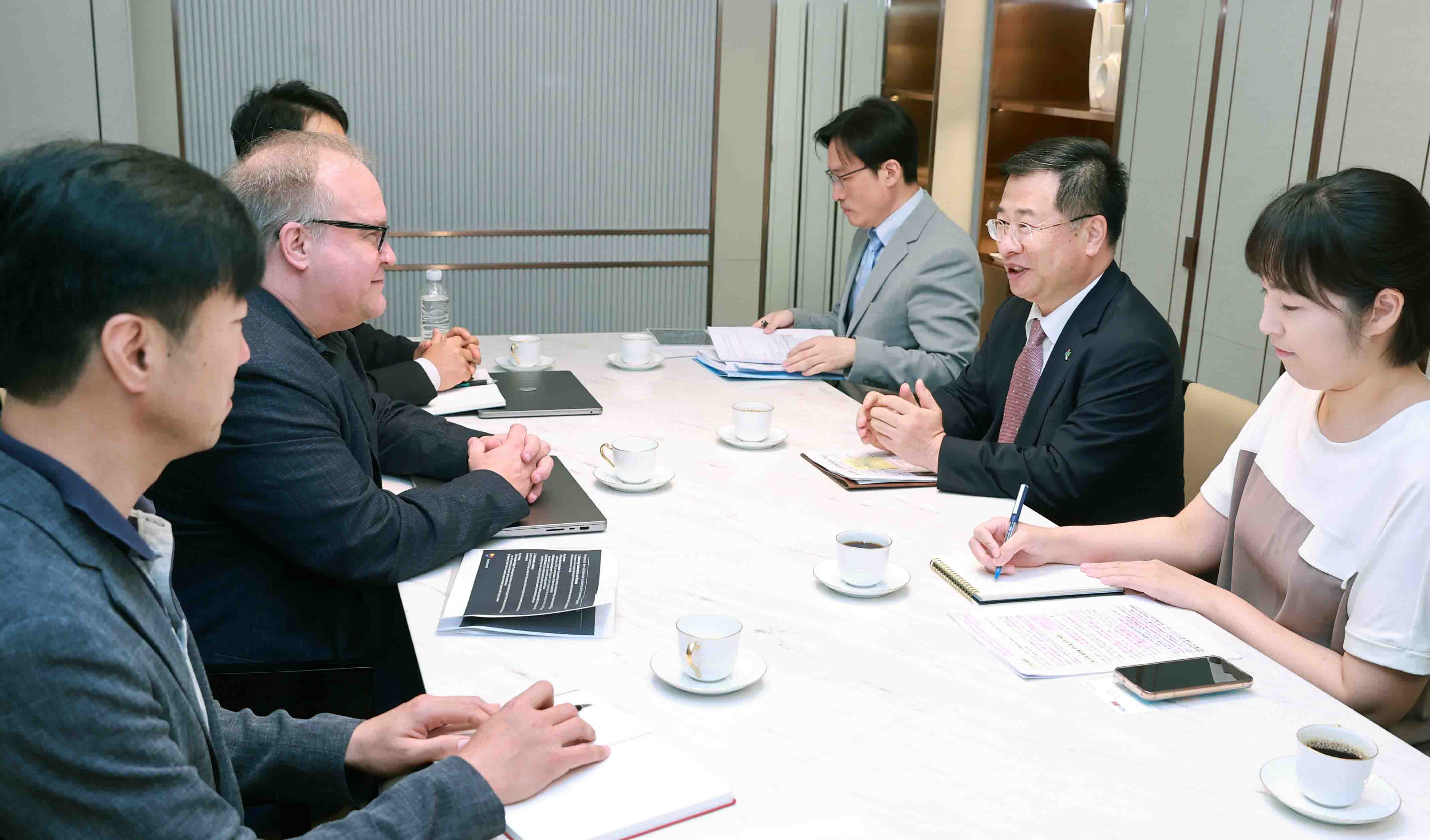 텐스토렌트社 최고운영책임자 면담 2