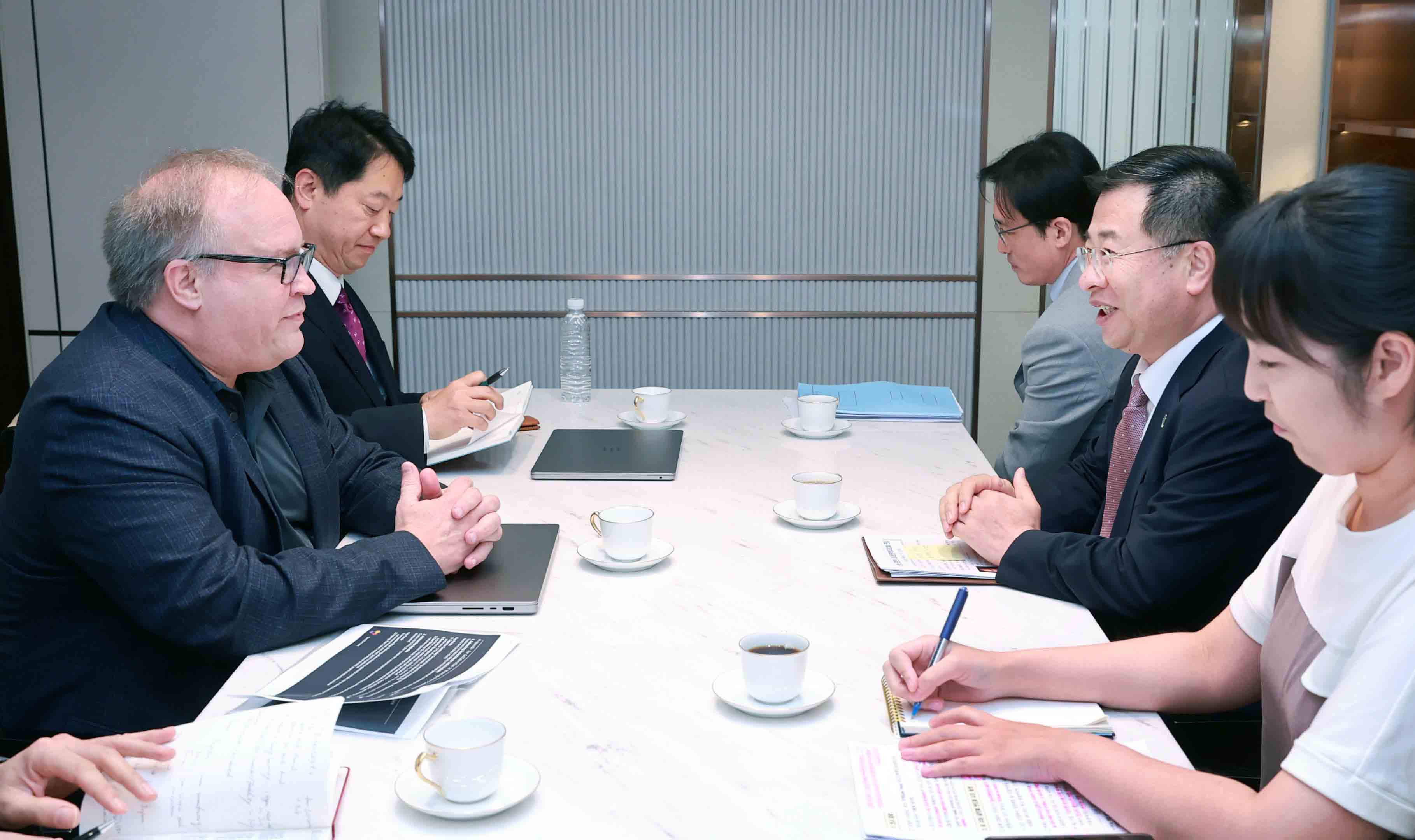 텐스토렌트社 최고운영책임자 면담 5