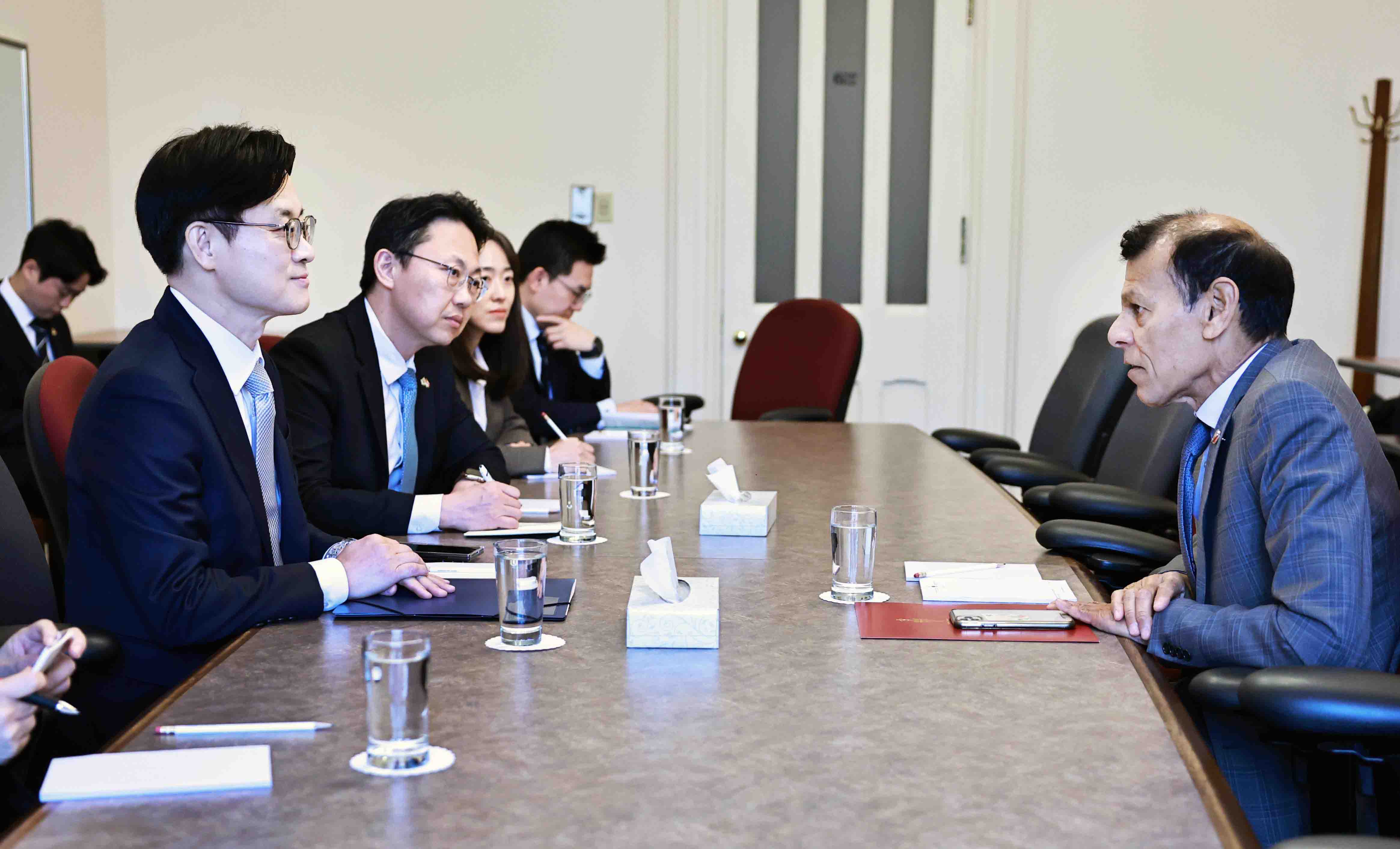 하산 유세프 캐나다 상원의원 면담 1