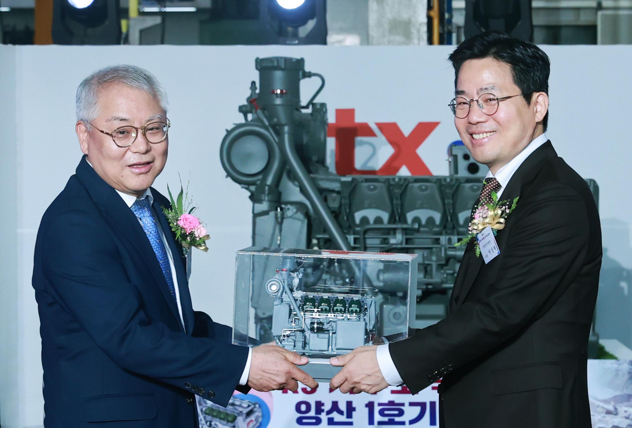 K9 자주포 국산 1호 엔진 출고식 4