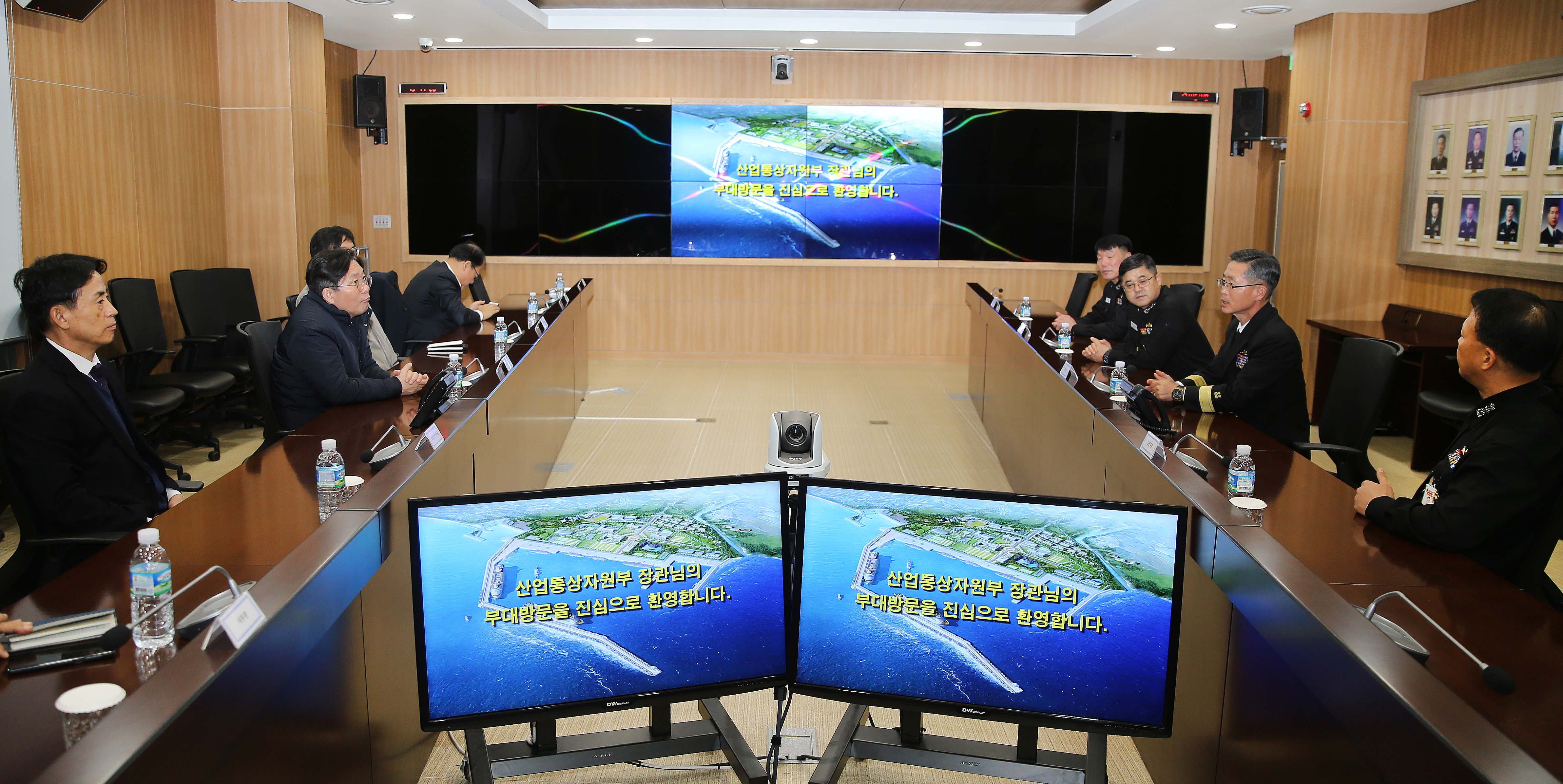 해군 제7기동전단 위문방문 2