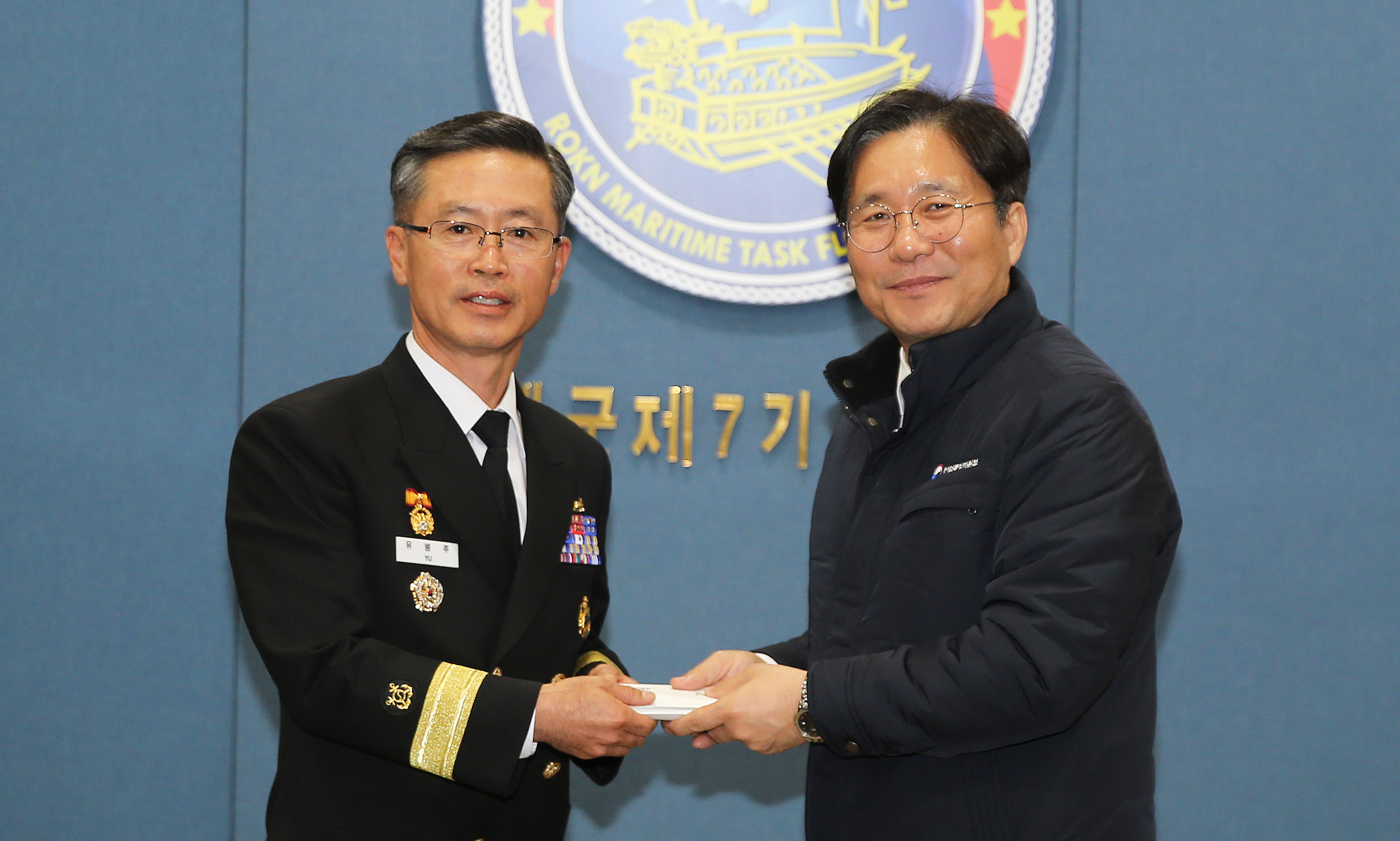 해군 제7기동전단 위문방문 5