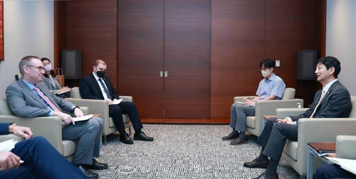 주한 영국대사 면담 1