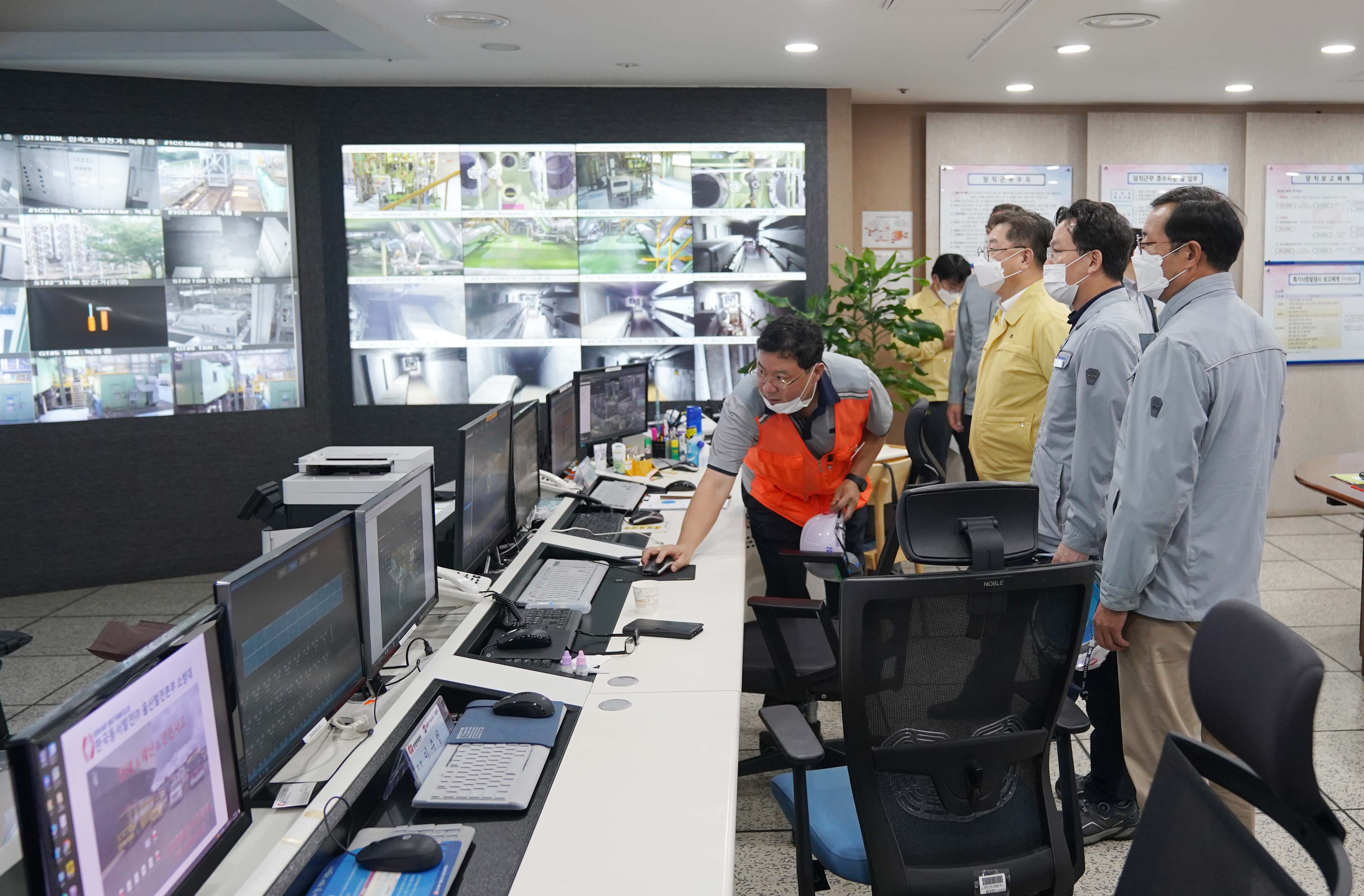 태풍 힌남노 접근에 대비 울산화력발전소 현장점검 6