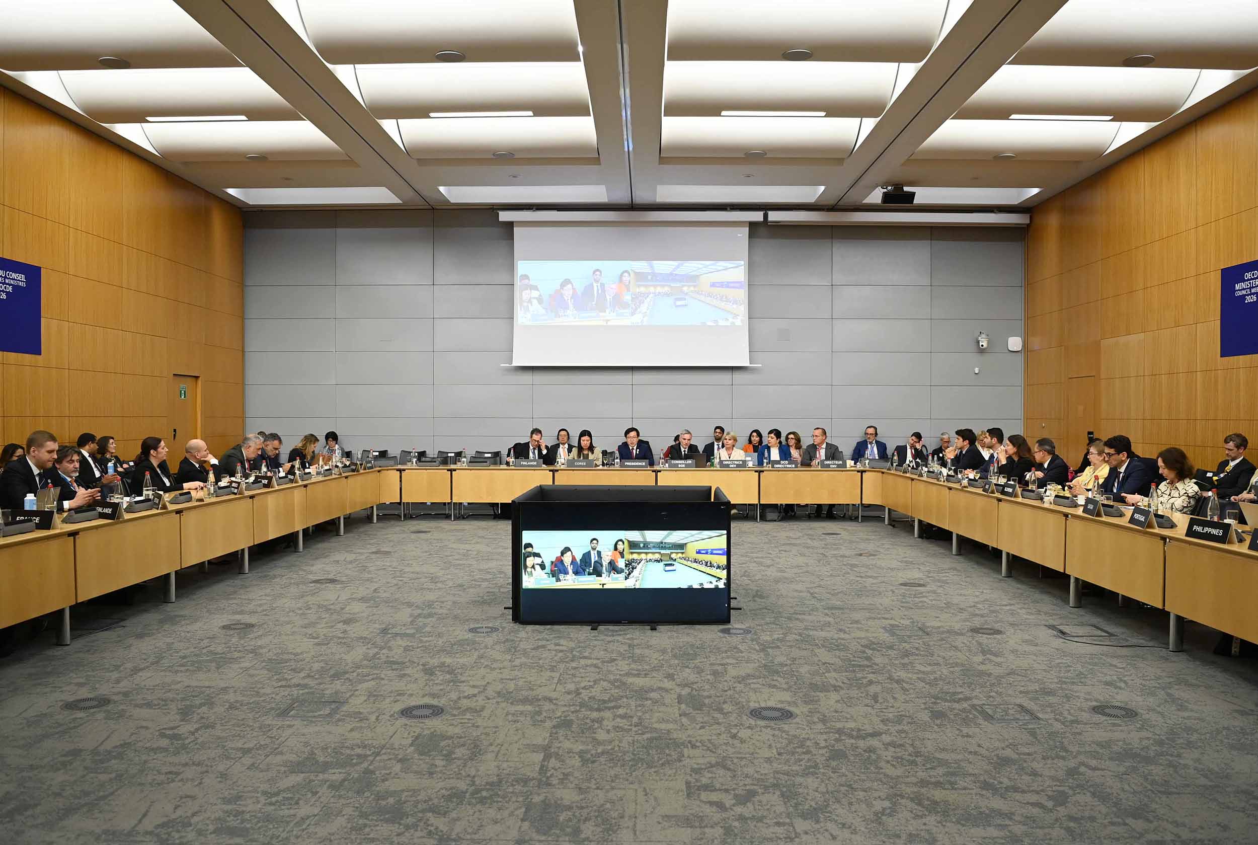 OECD 각료이사회 세션 6-지속가능한 성장을 위한 투자 3