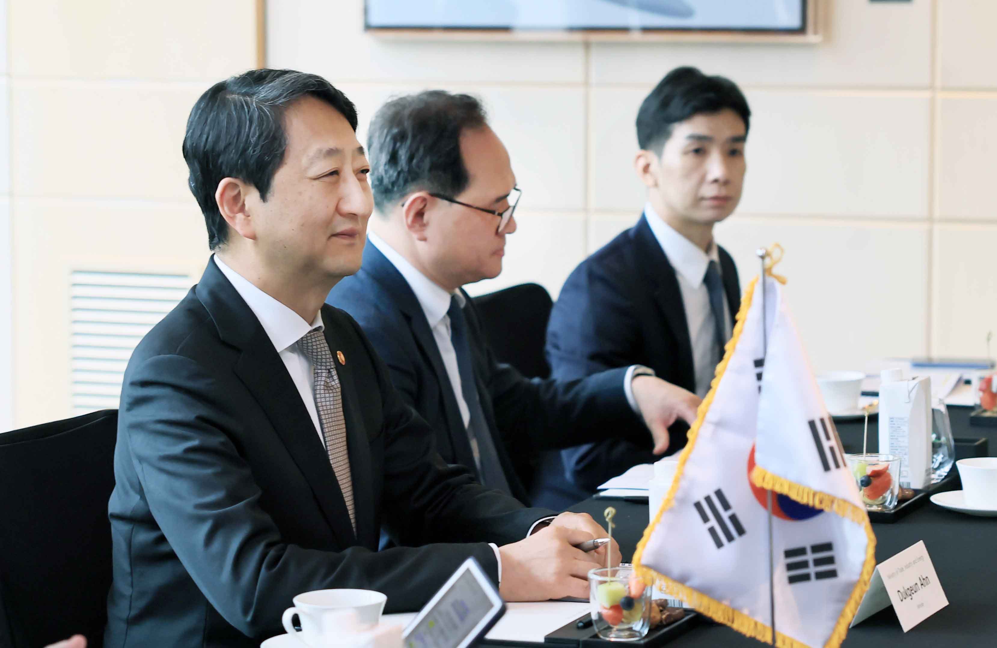 투르크메니스탄 건설·산업부총리 면담 4
