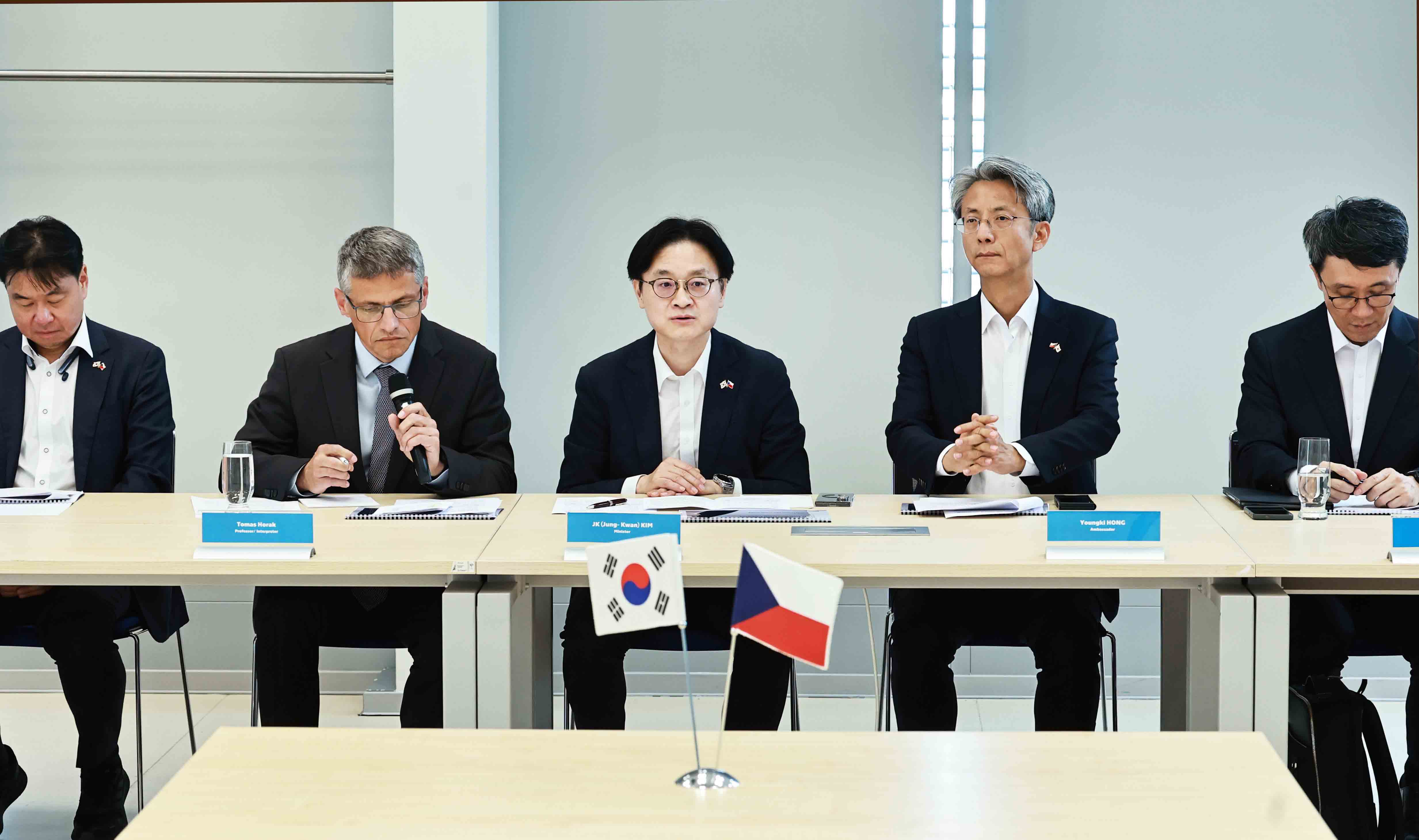 한-체코 첨단로봇 협력 현장 방문 2