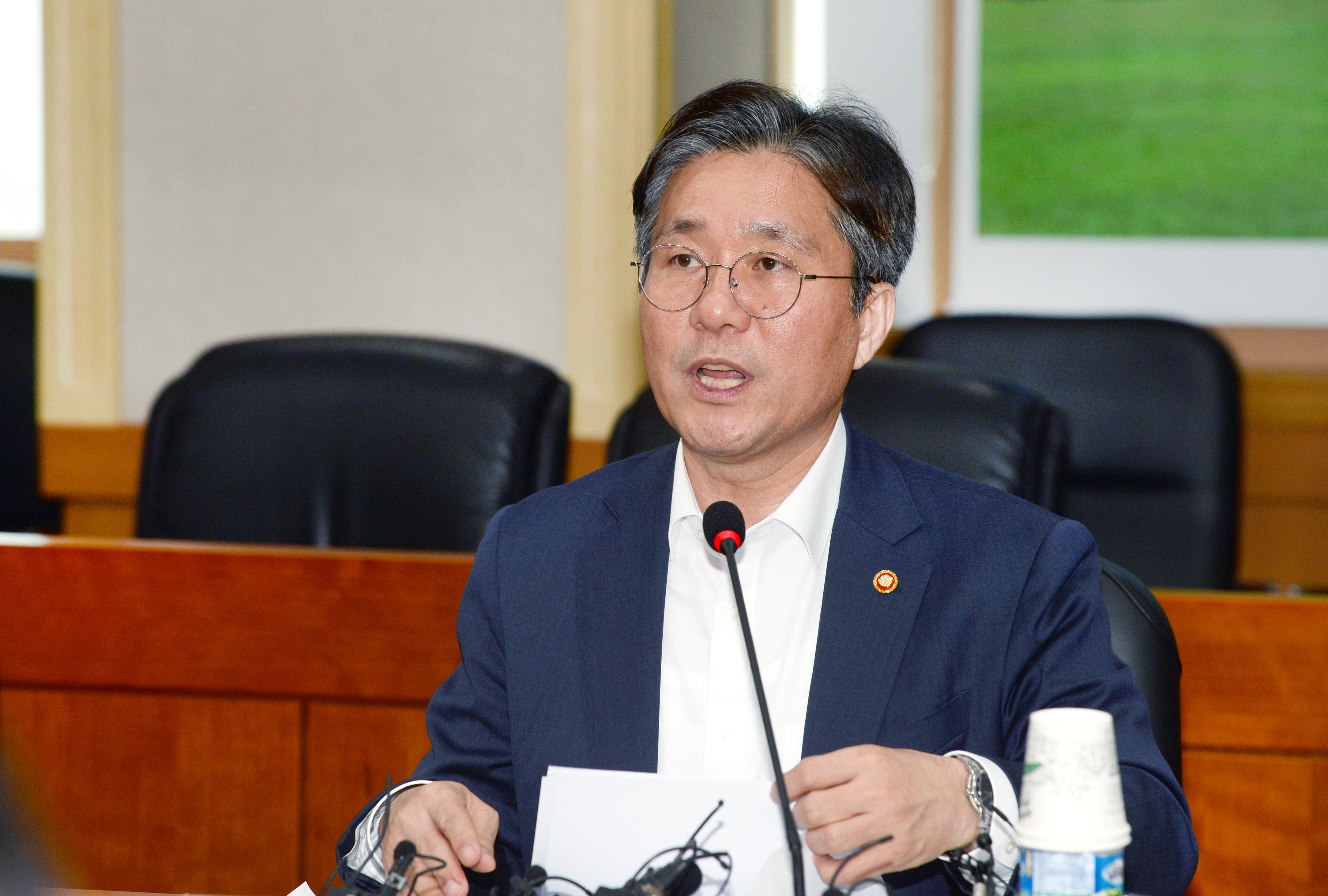 대외의존형 산업구조 탈피를 위한 공공연구기관 현장 간담회 3