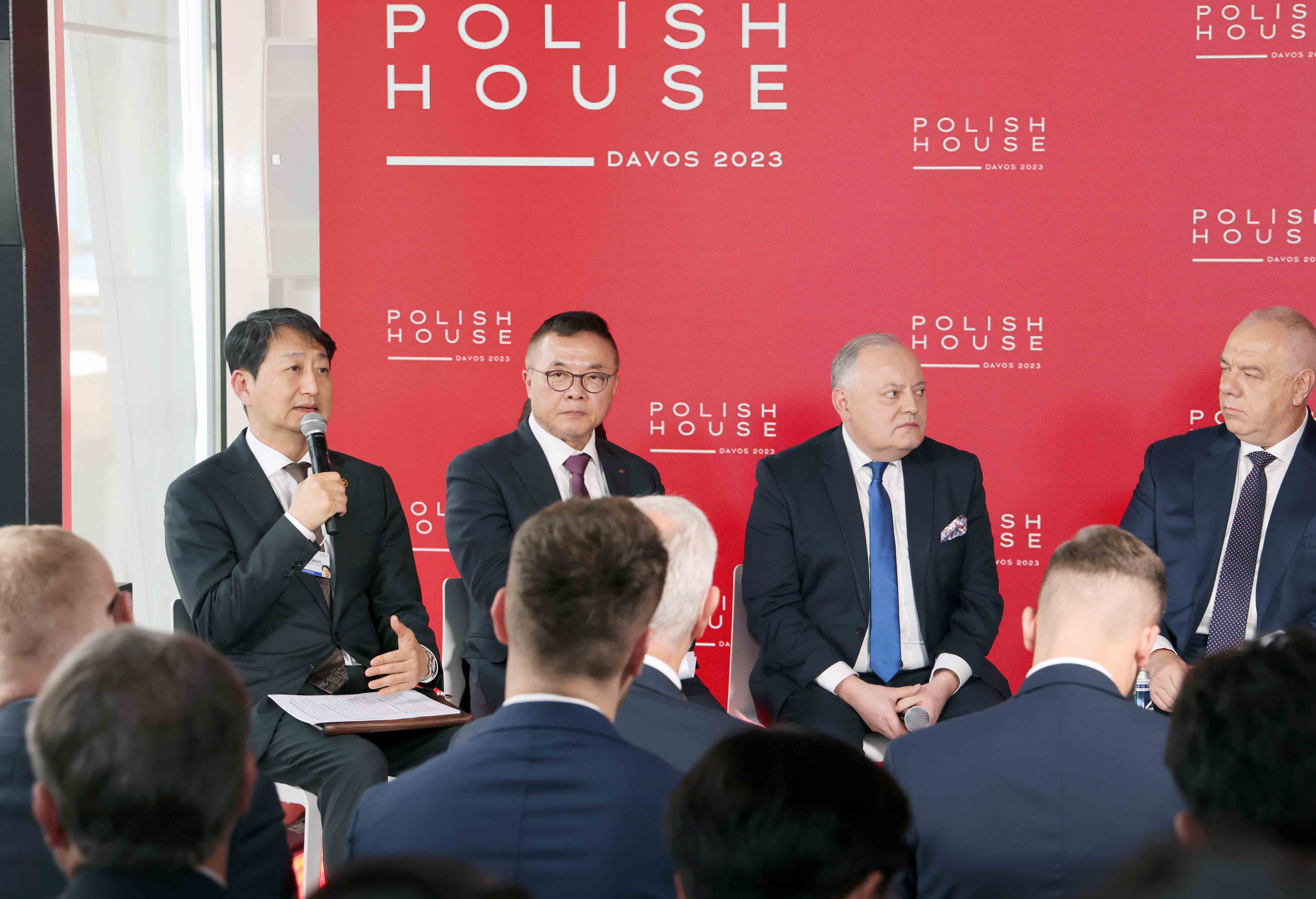 Polish House 토론회 3