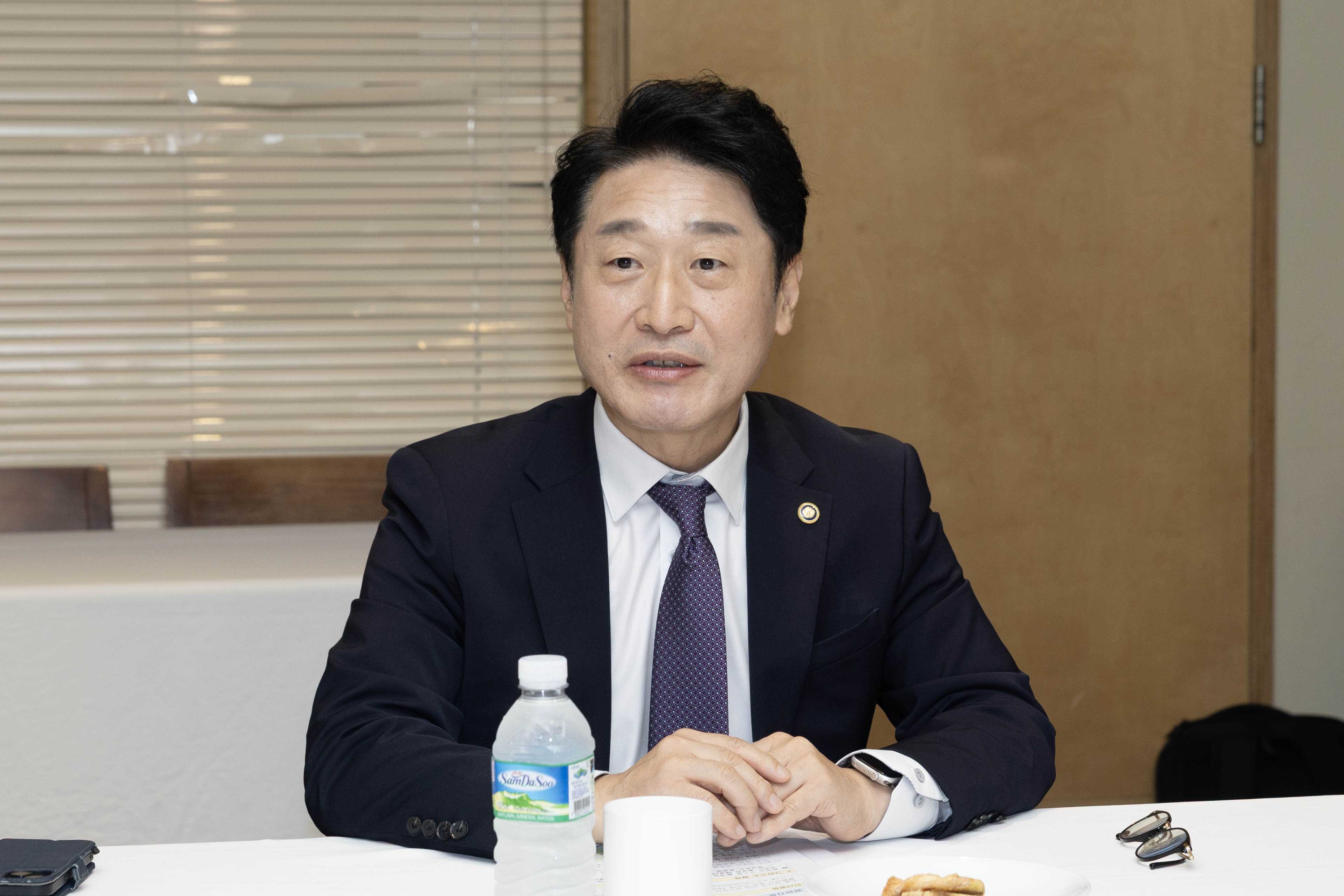 오만 에너지광물부 차관 면담 3