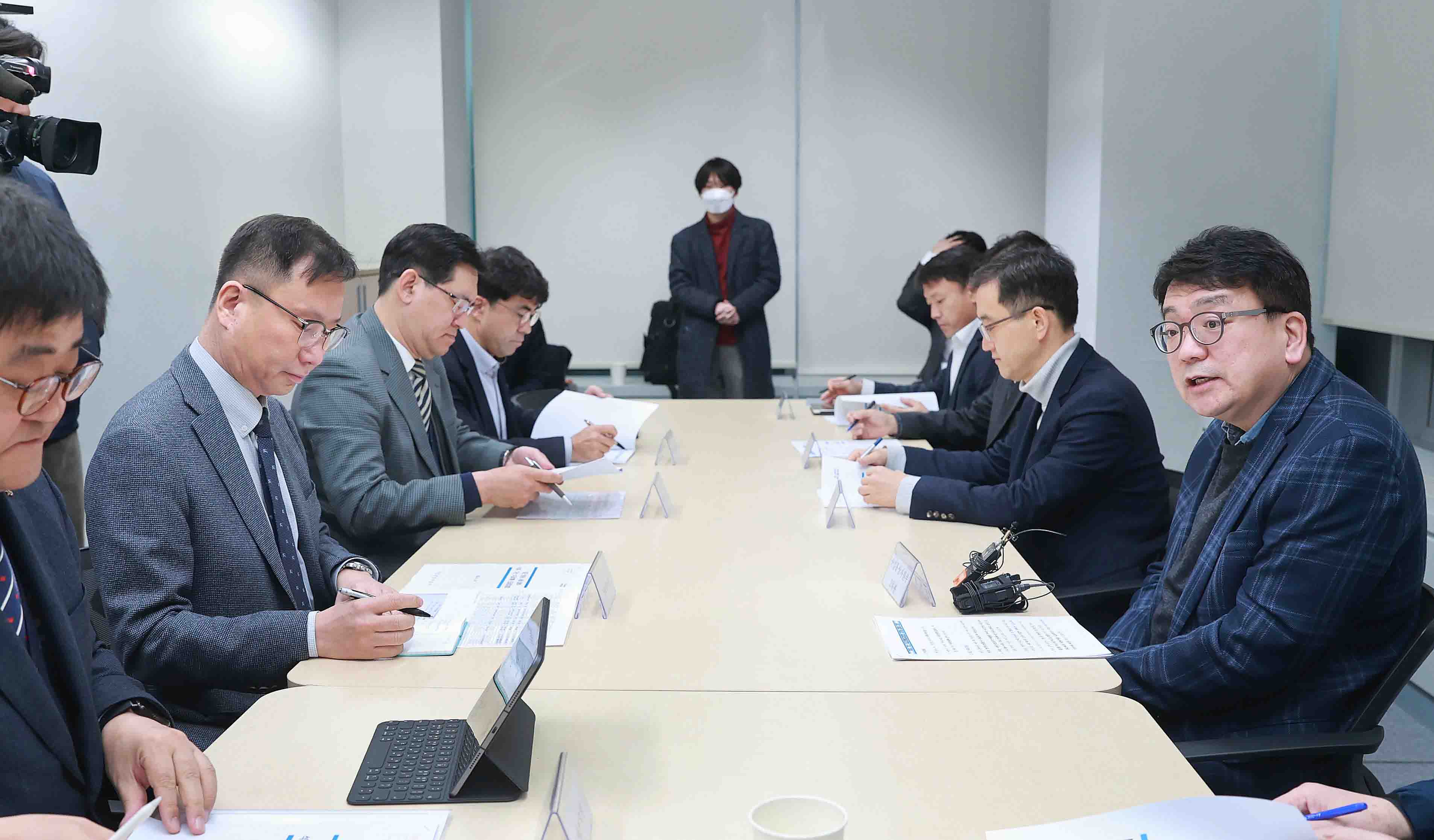 석유·가스 수급 상황 긴급 점검회의 3