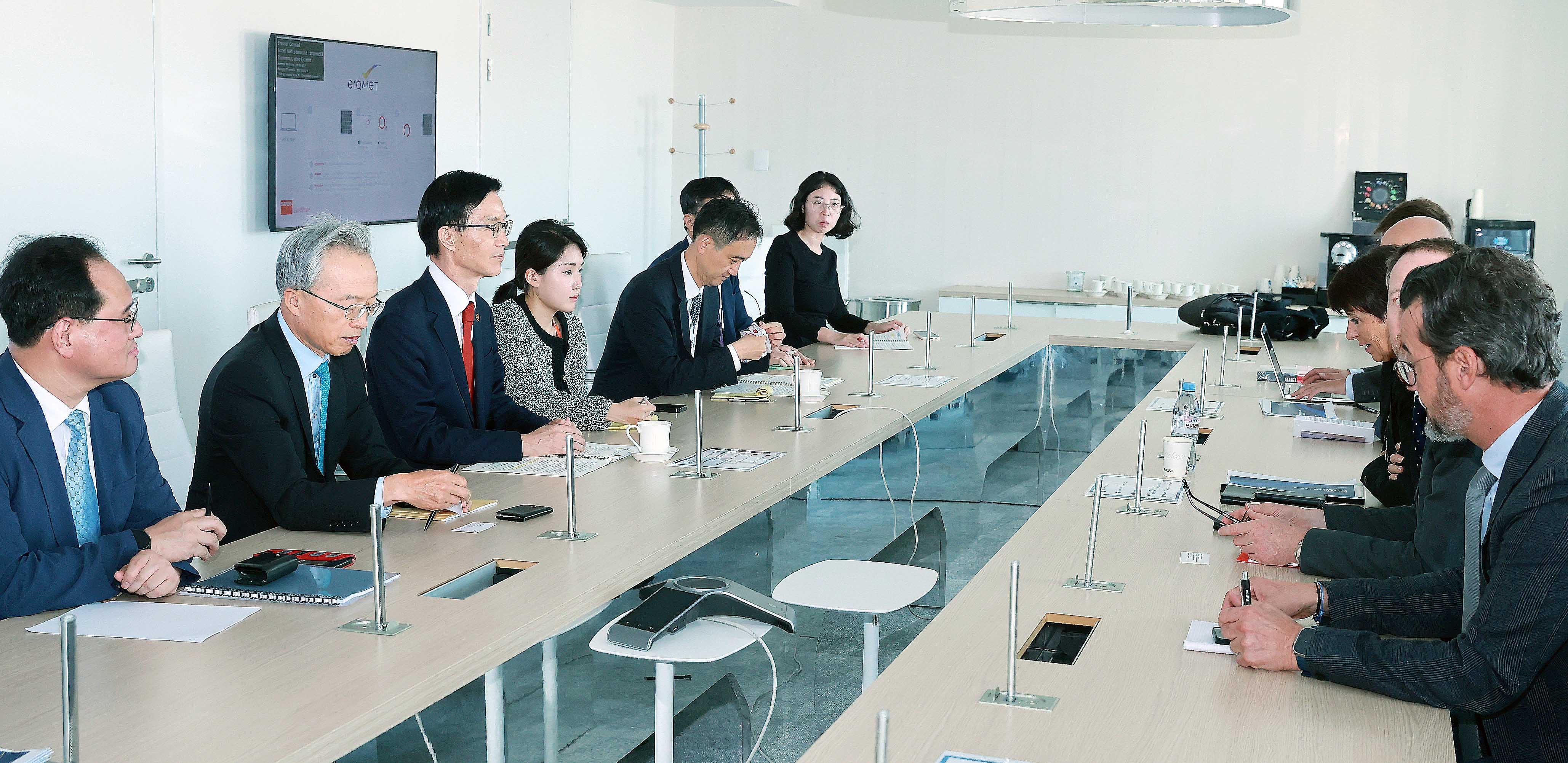 에라메트 회장 면담 2
