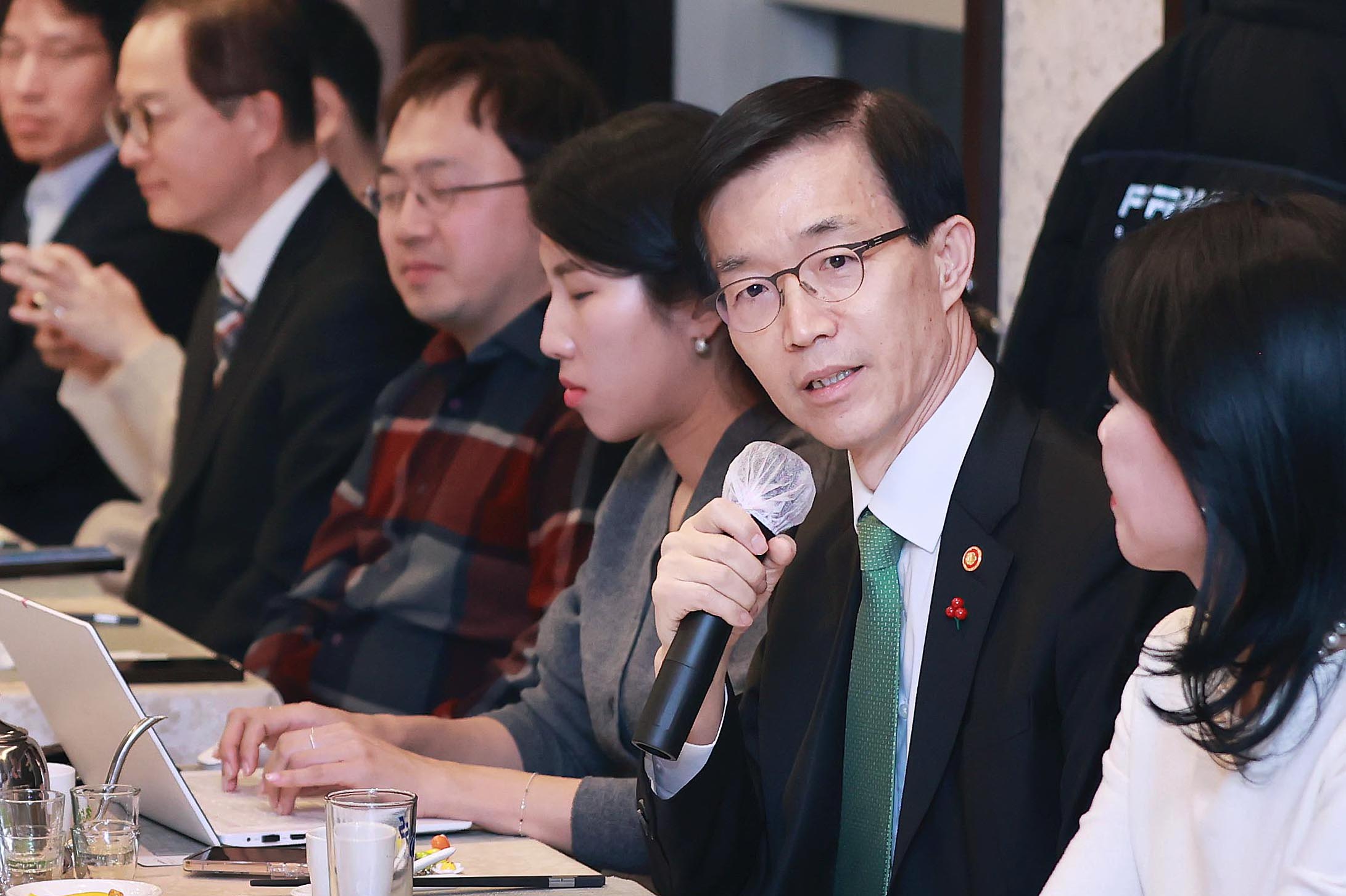 산업통상자원부 출입기자단 간담회 2