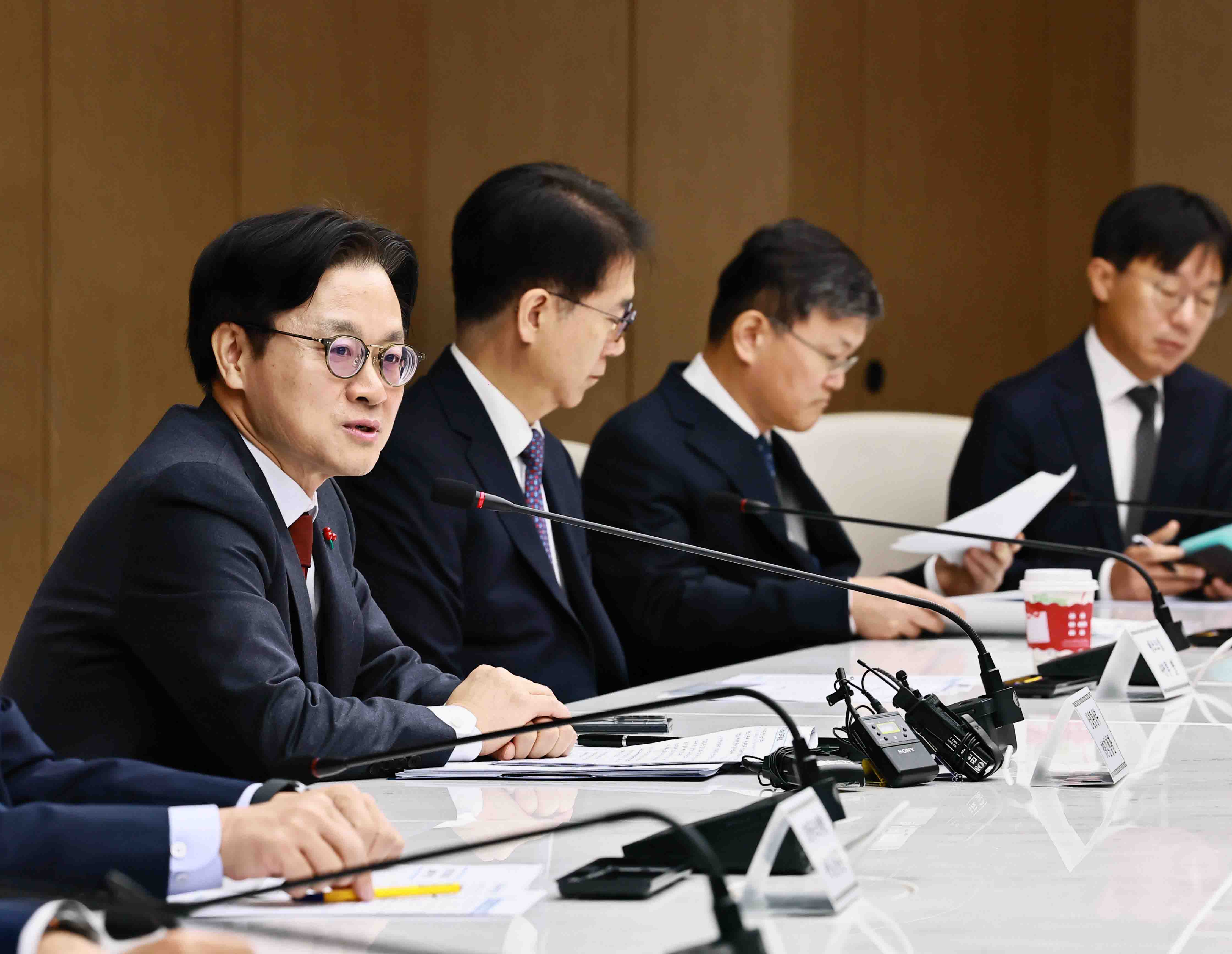 민관합동 산업투자전략회의 개최 4