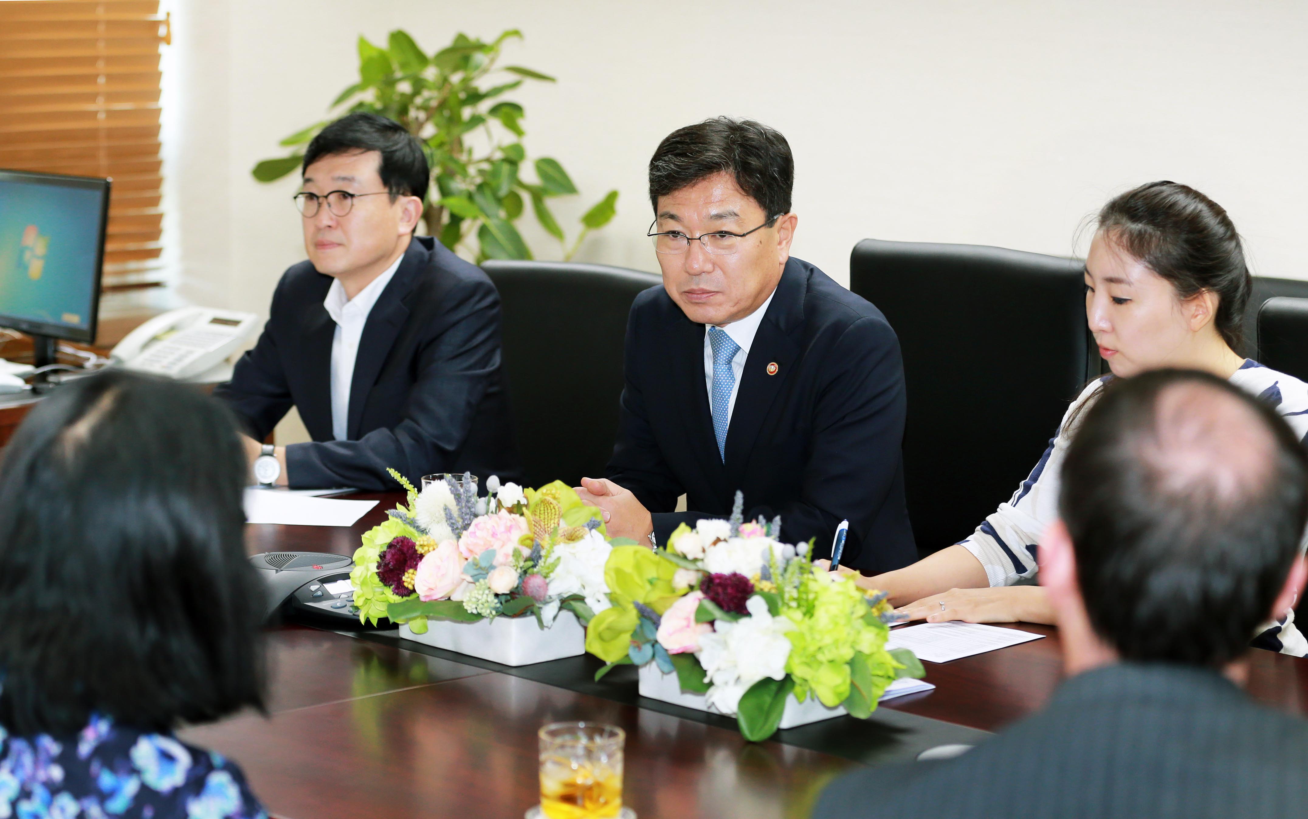 찰스 랭글 미국 하원의원 면담 4
