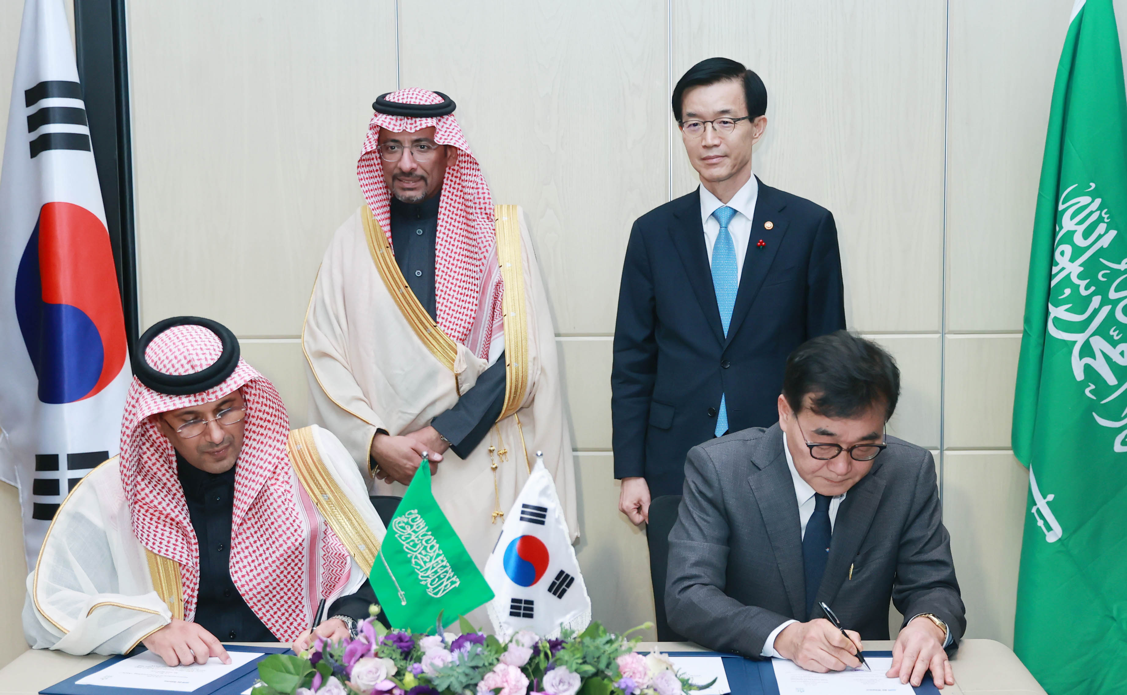 전기차 신규 생산 협력 MOU 및 바이오 생산부지  할당 계약 체결식 2