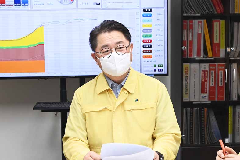 여름철 전력수급 비상대책기간 첫날 전력 유관기관별 상황점검회의 1