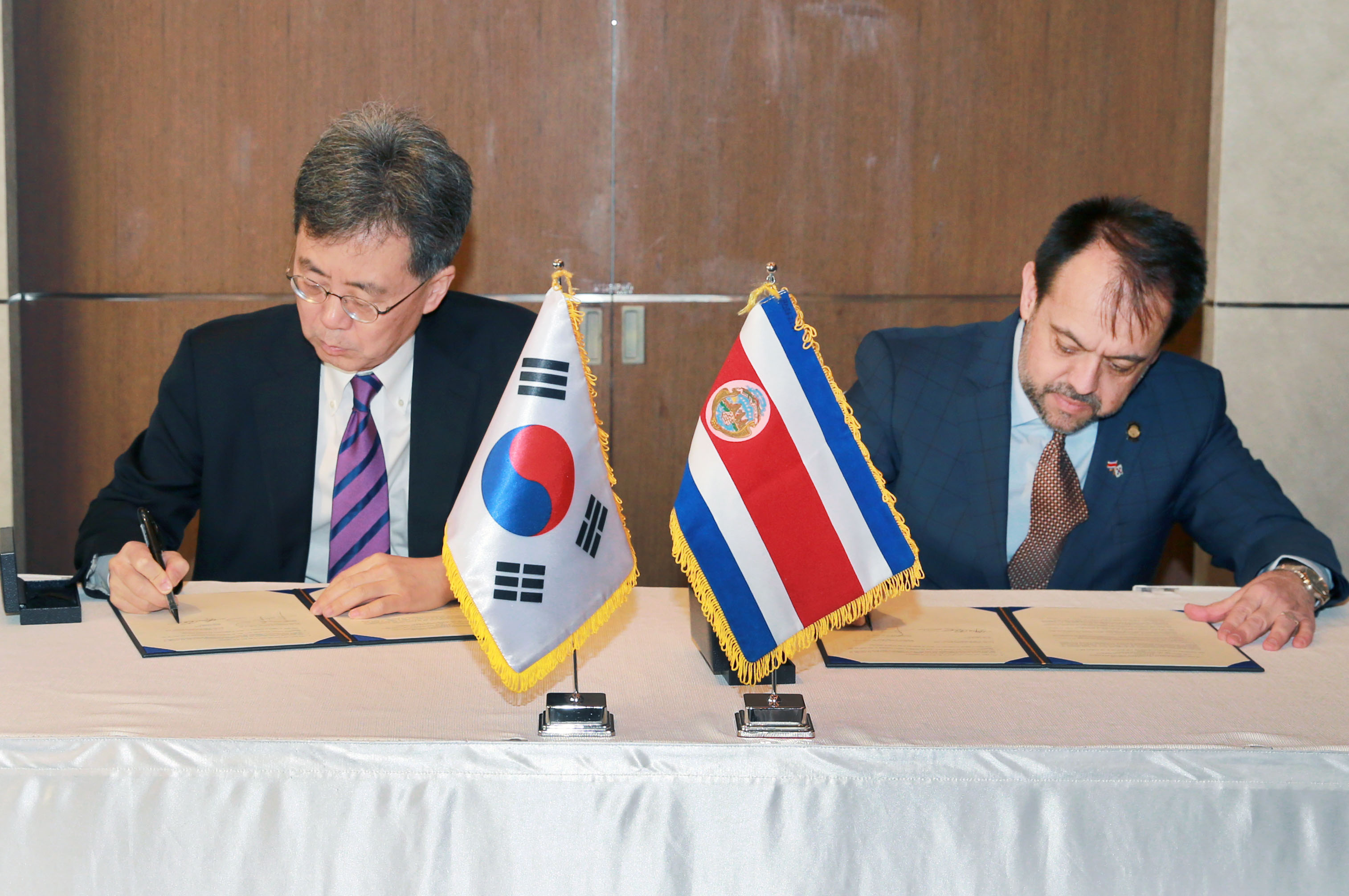 한-코스타리카 무역투자협력 MOU 체결식 2