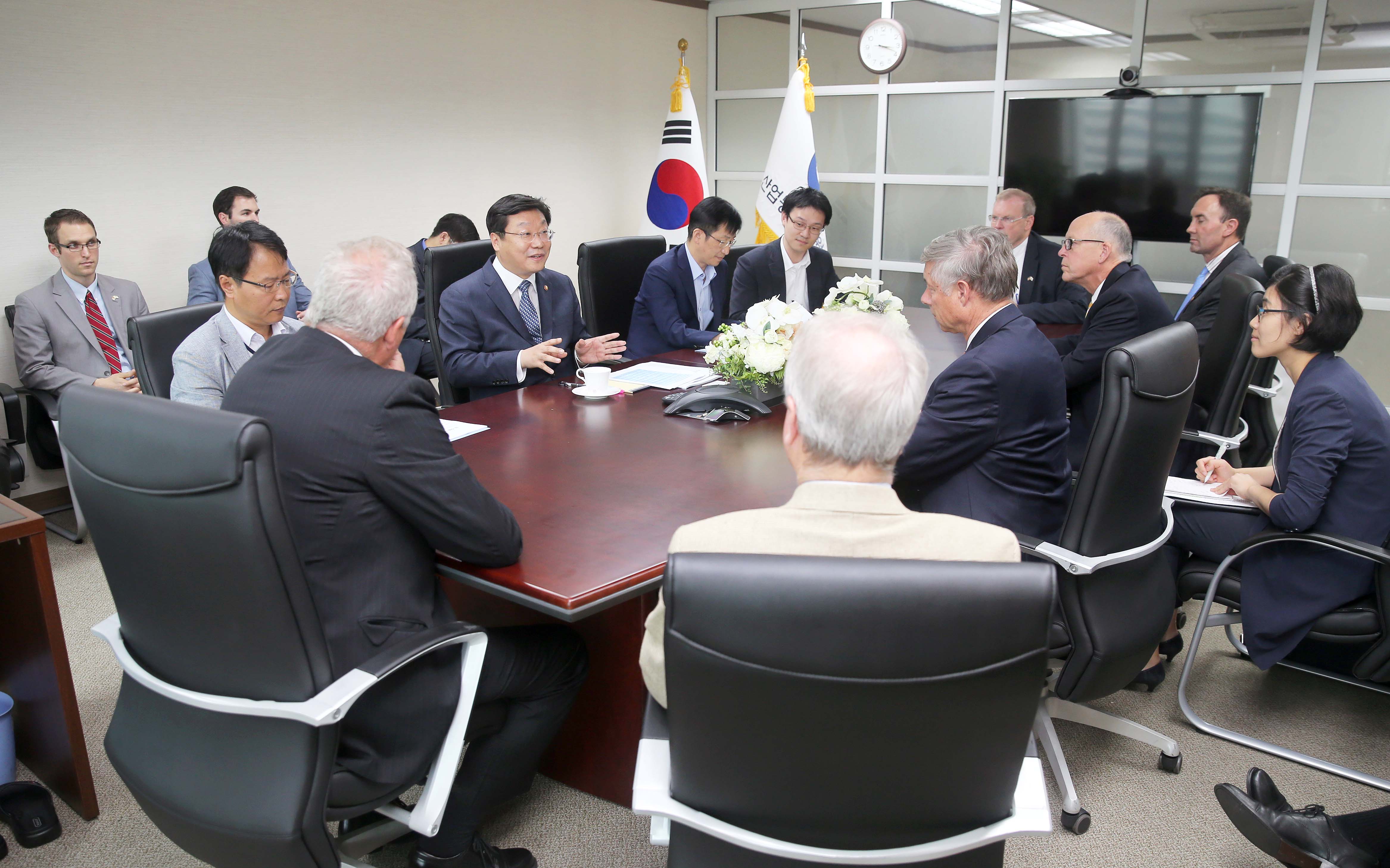 美 연방 하원의원단 면담 3