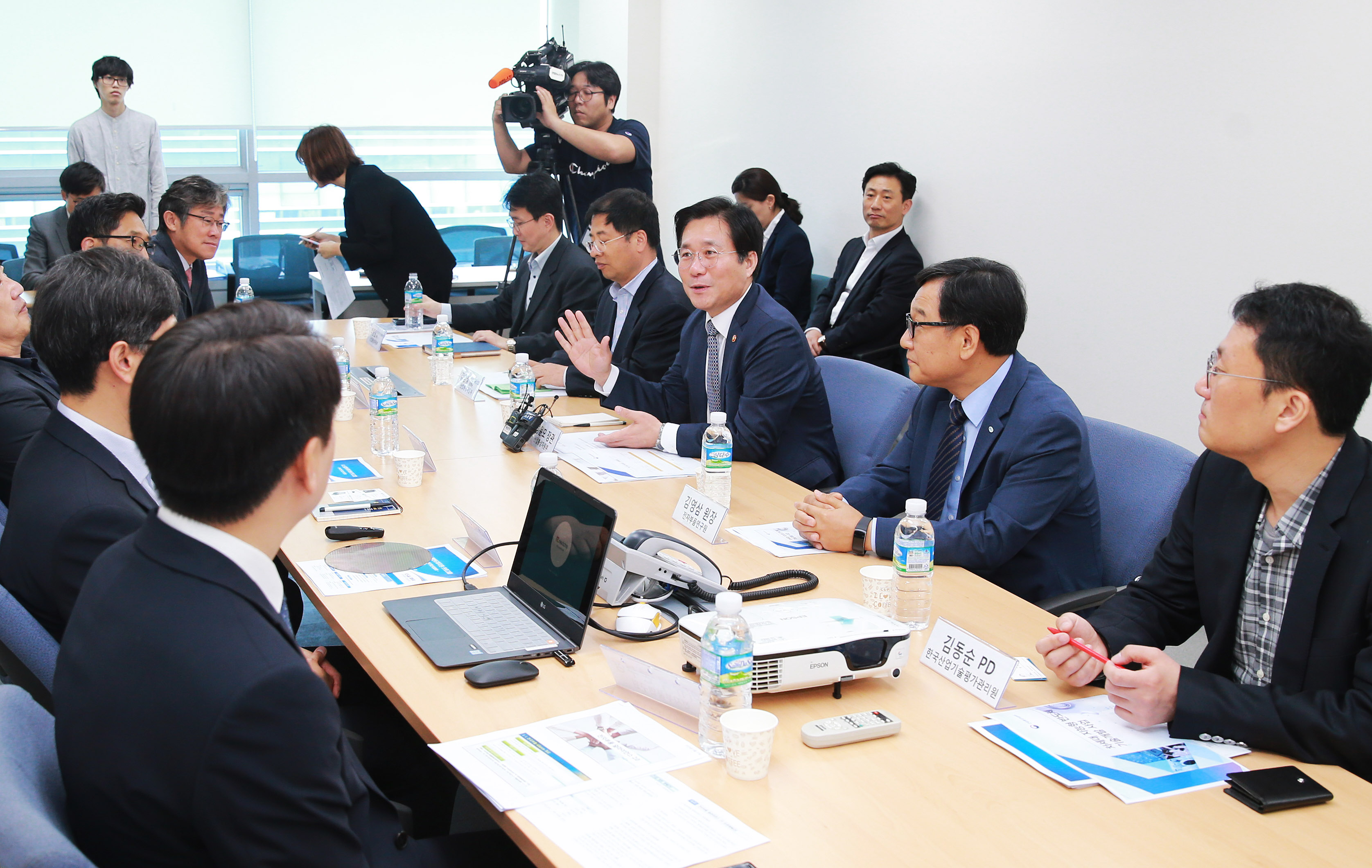 팹리스 업체인 (주)넥스트칩 현장방문 1