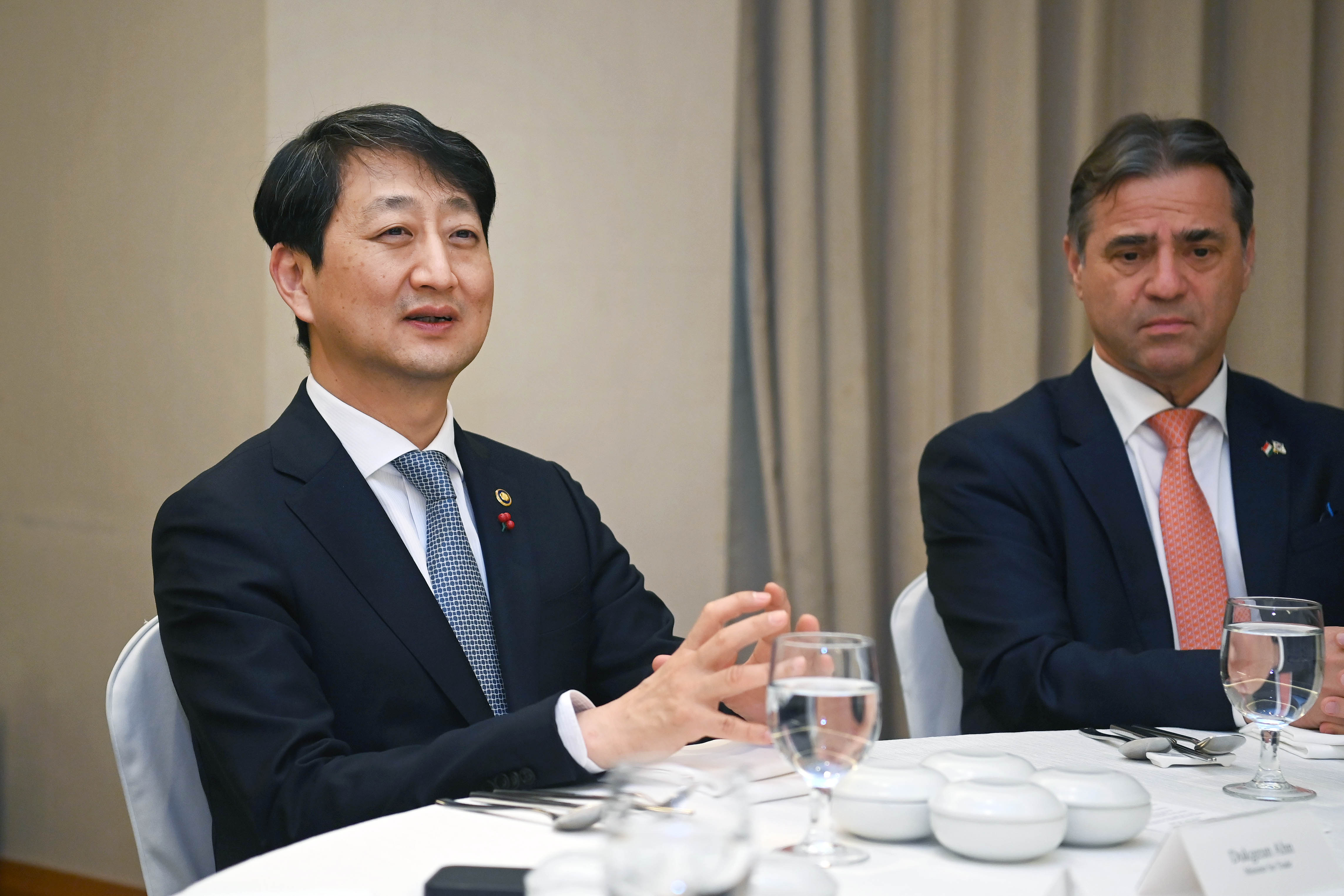 헝가리 외교통상장관 면담 4