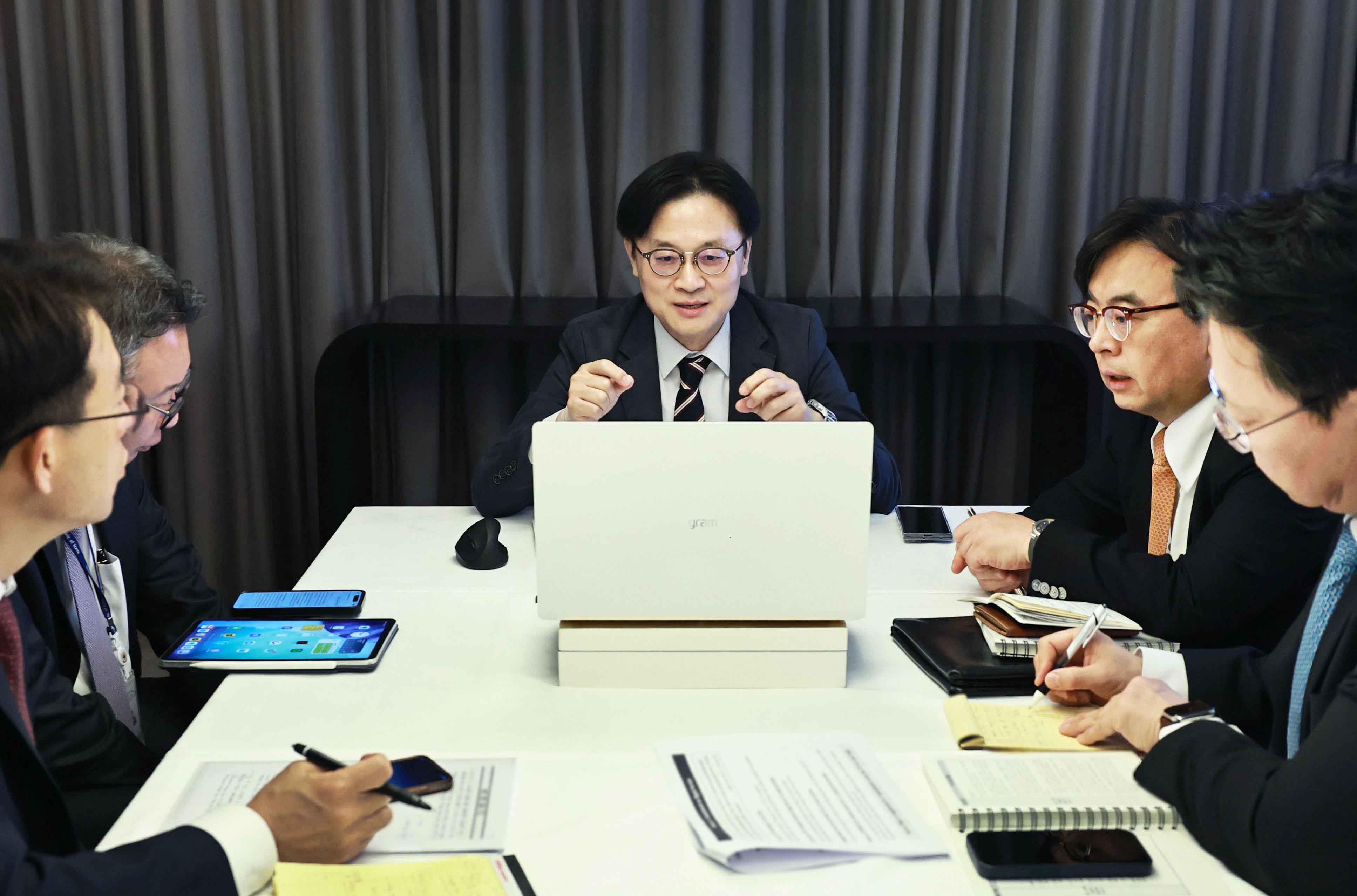 빌 해거티 미국 상원의원 면담 3