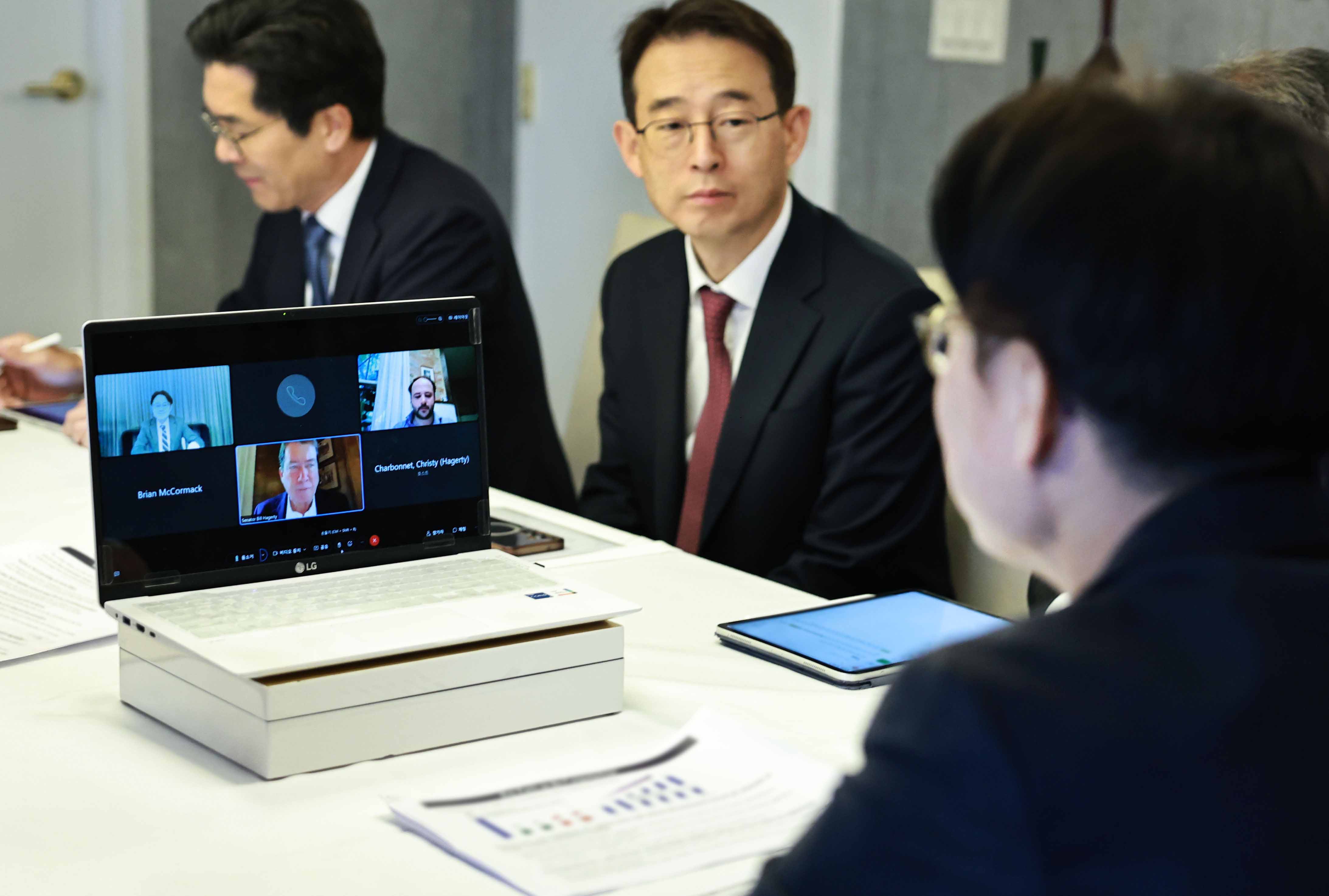 빌 해거티 미국 상원의원 면담 1